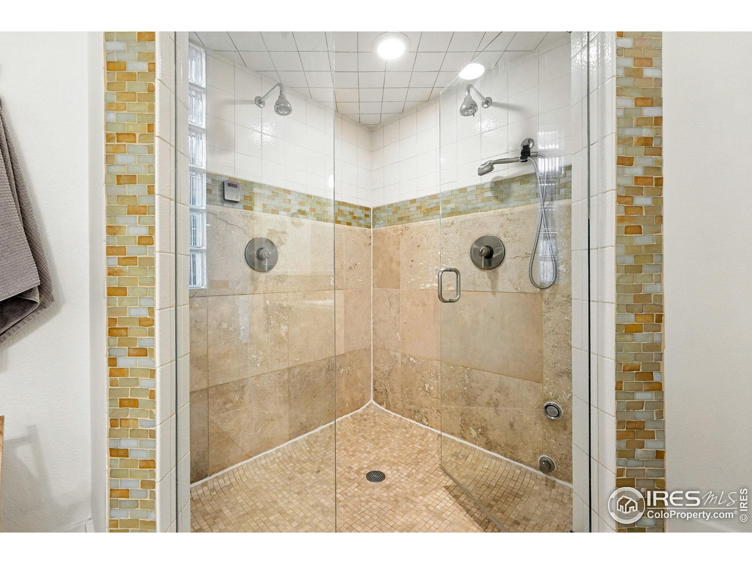 801 Confidence Dr 15