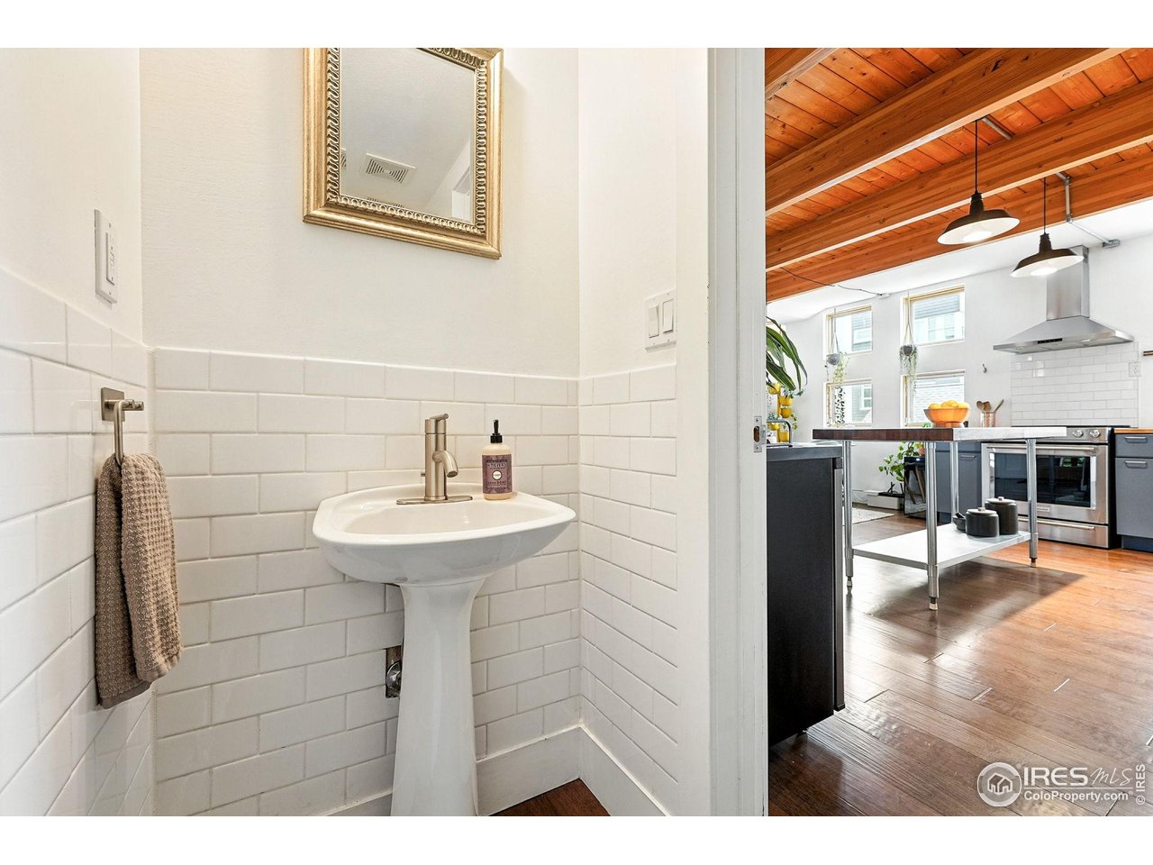 801 Confidence Dr 15