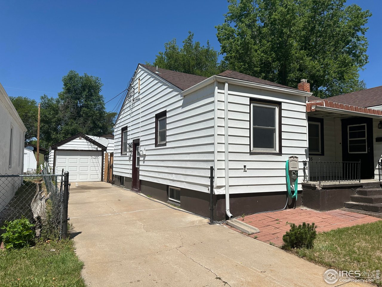 305 Euclid St