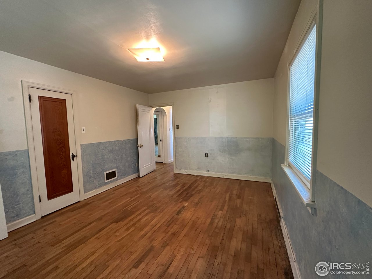 305 Euclid St