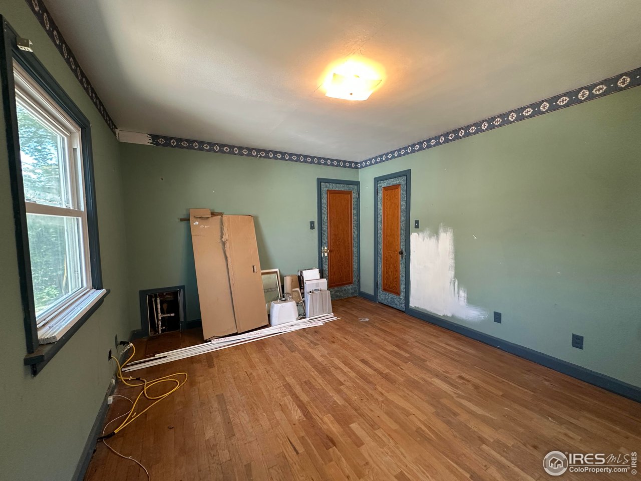 305 Euclid St