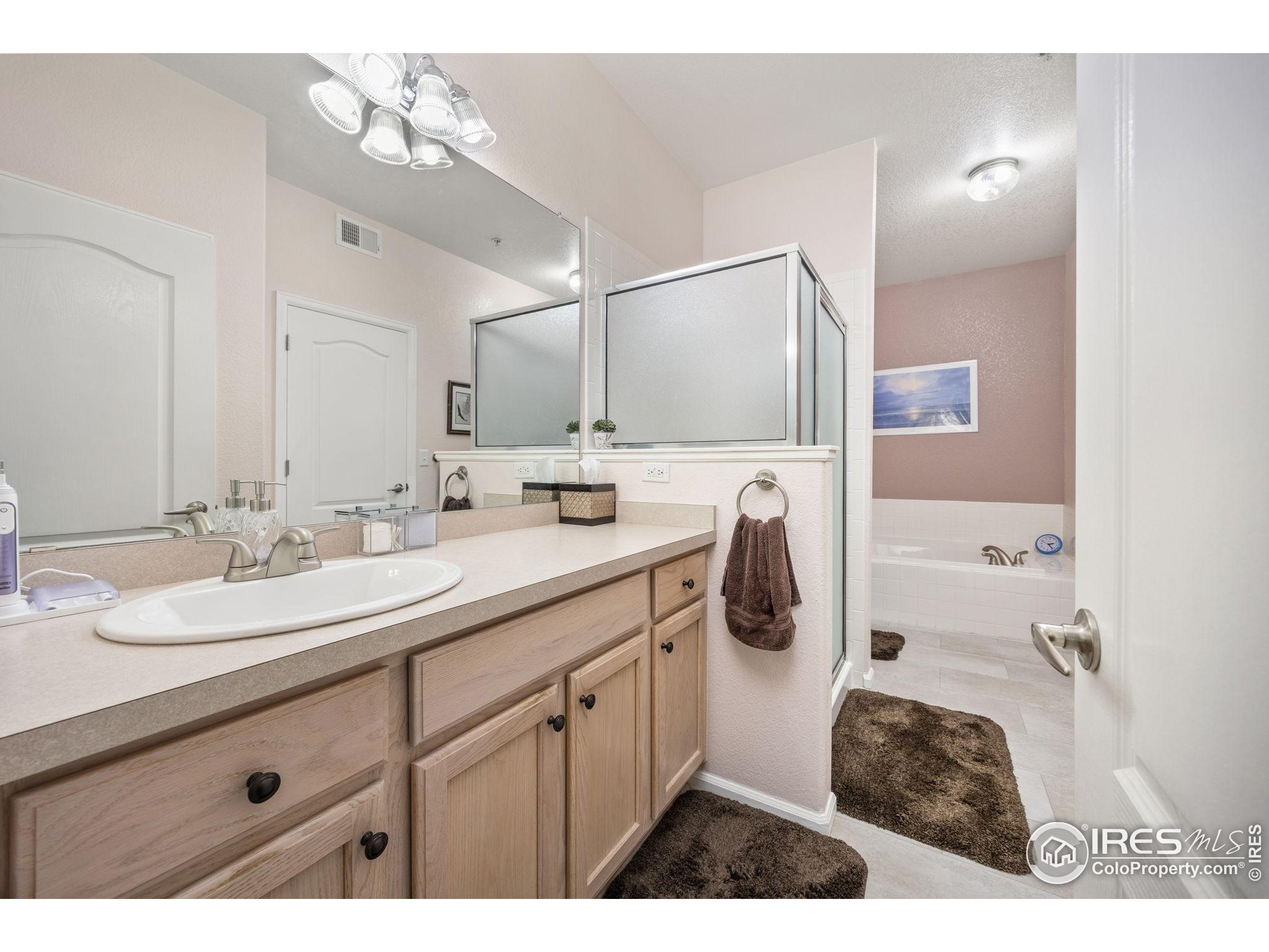 5038 Northern Lights Dr A