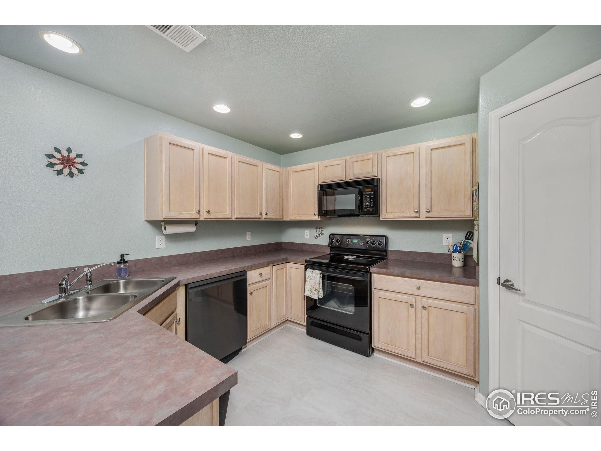 5038 Northern Lights Dr A