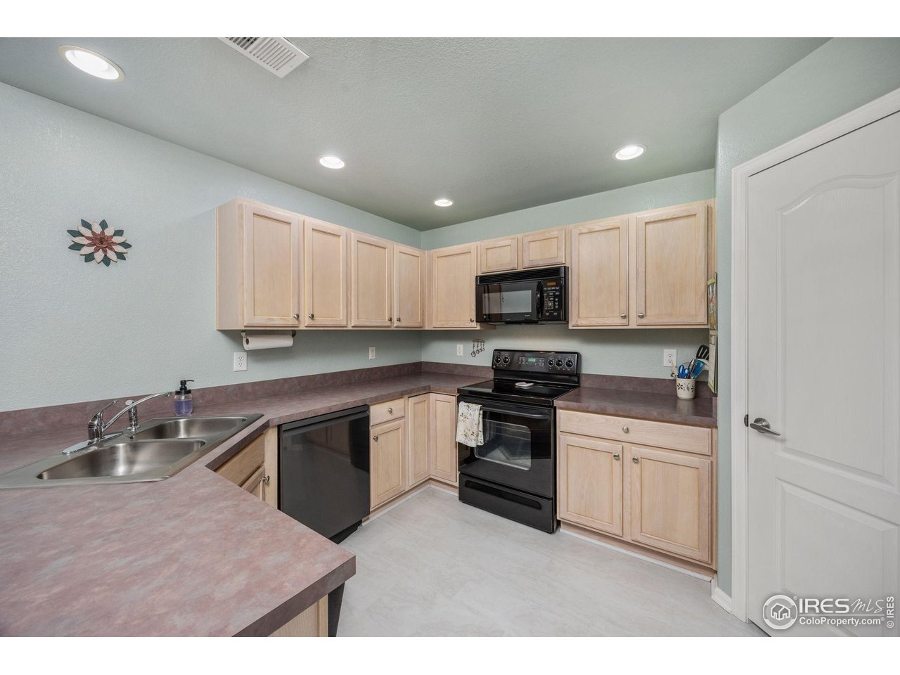5038 Northern Lights Dr A
