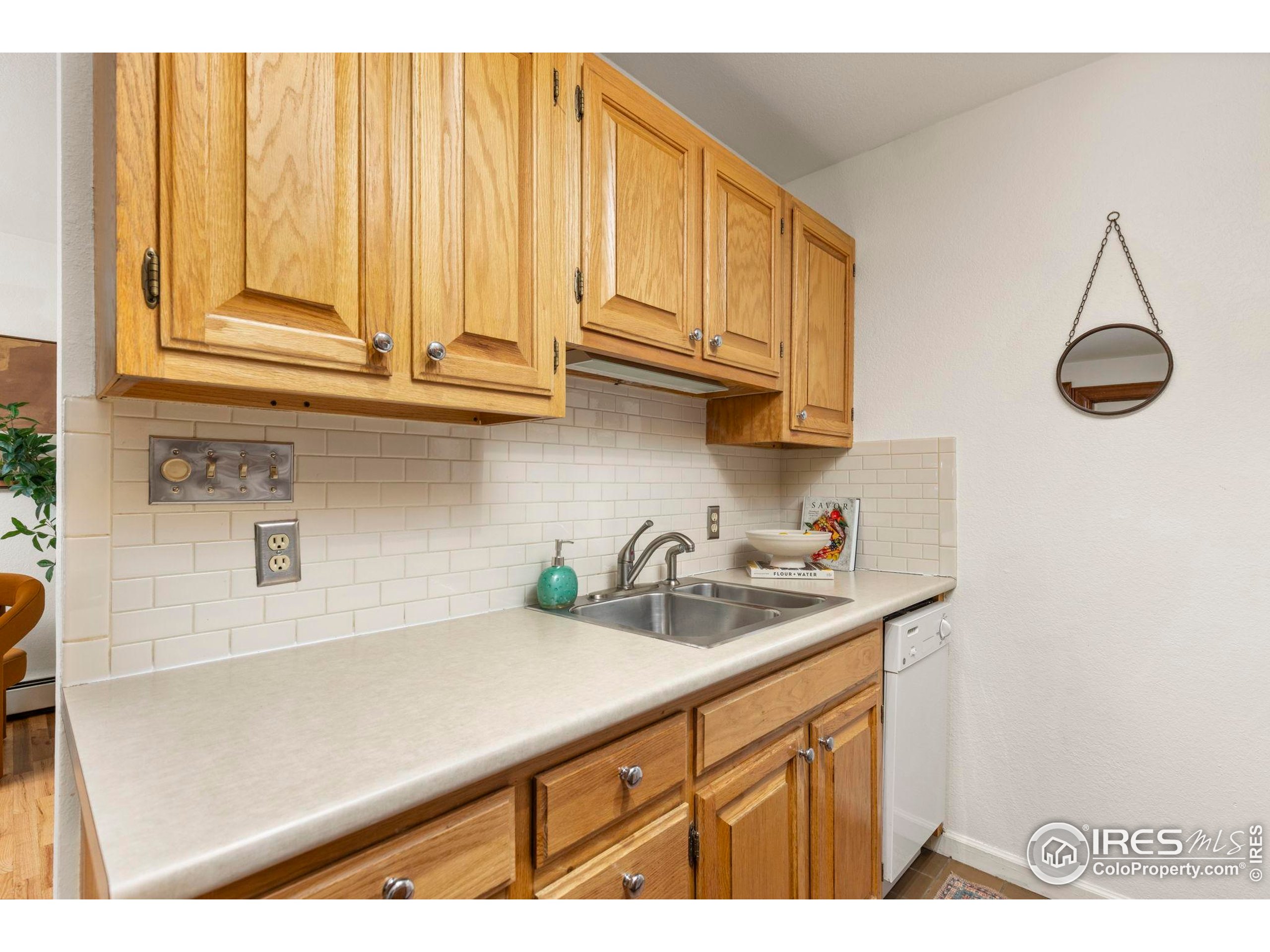 1430 18th St 1