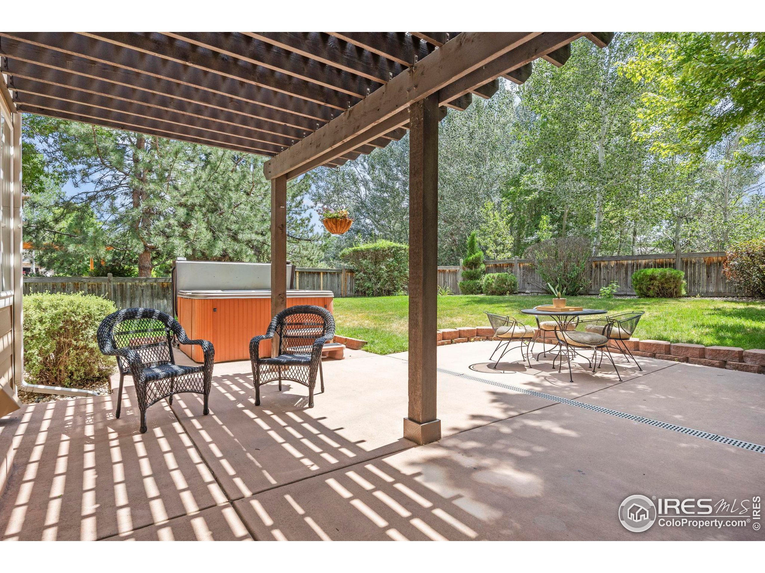 433 Huntington Hills Dr