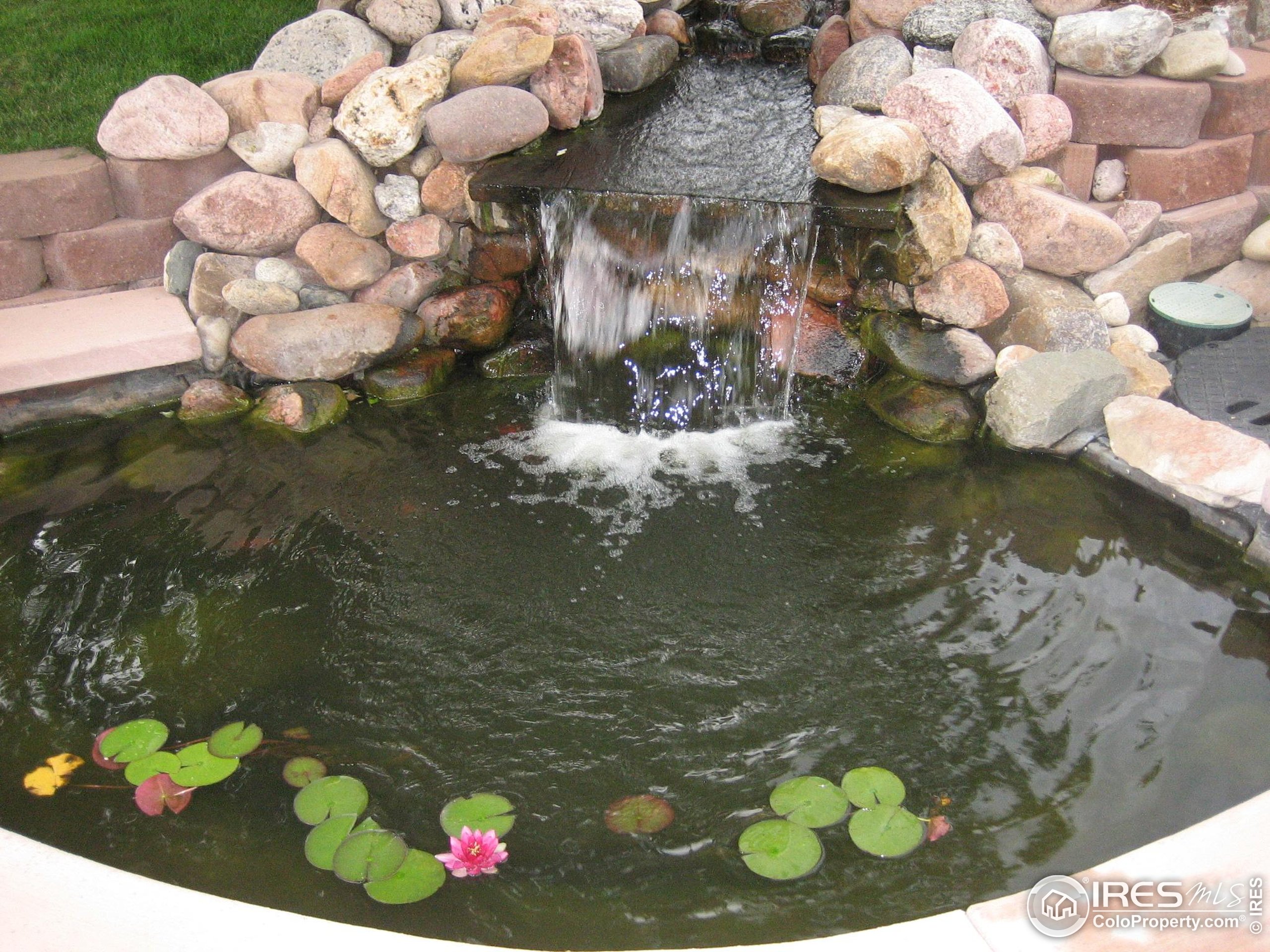 433 Huntington Hills Dr