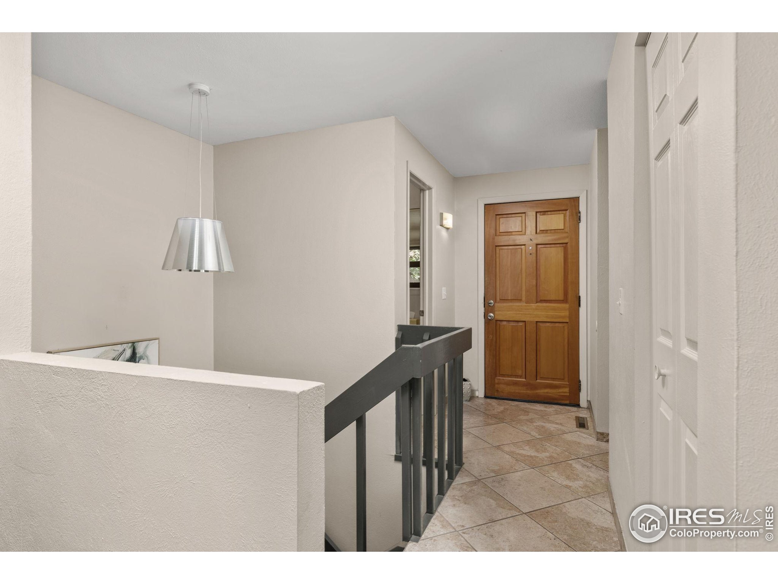 1624 Bradley Ct