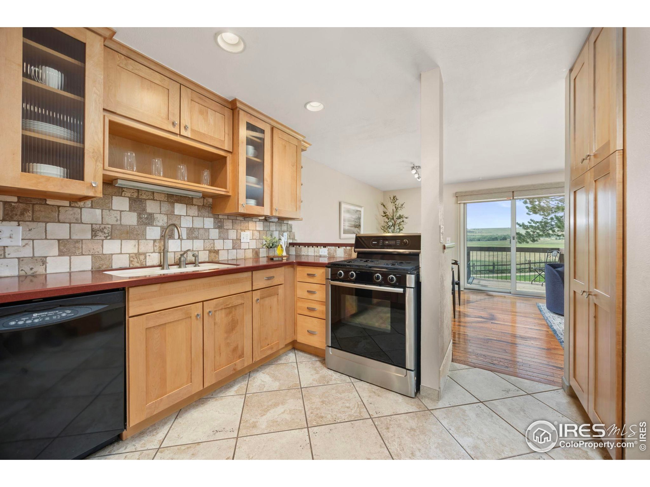 1624 Bradley Ct