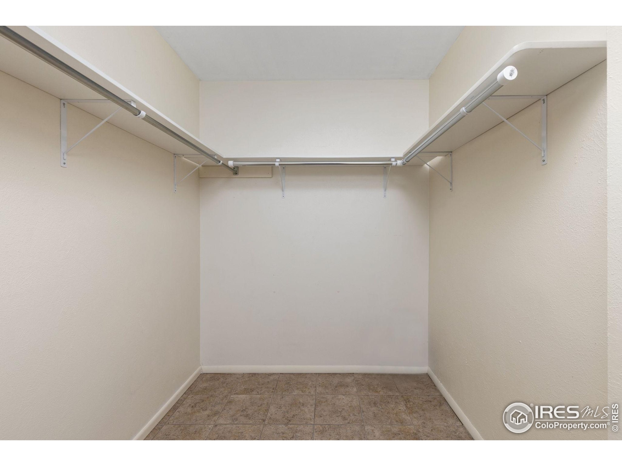 1624 Bradley Ct