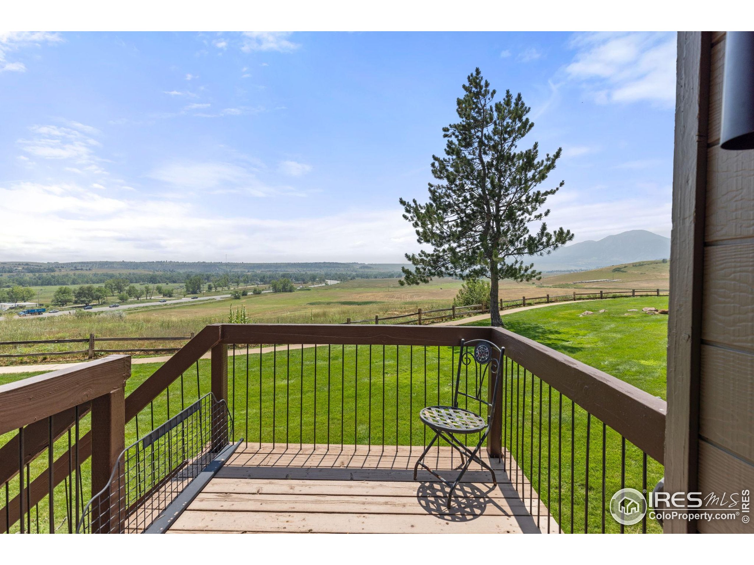1624 Bradley Ct