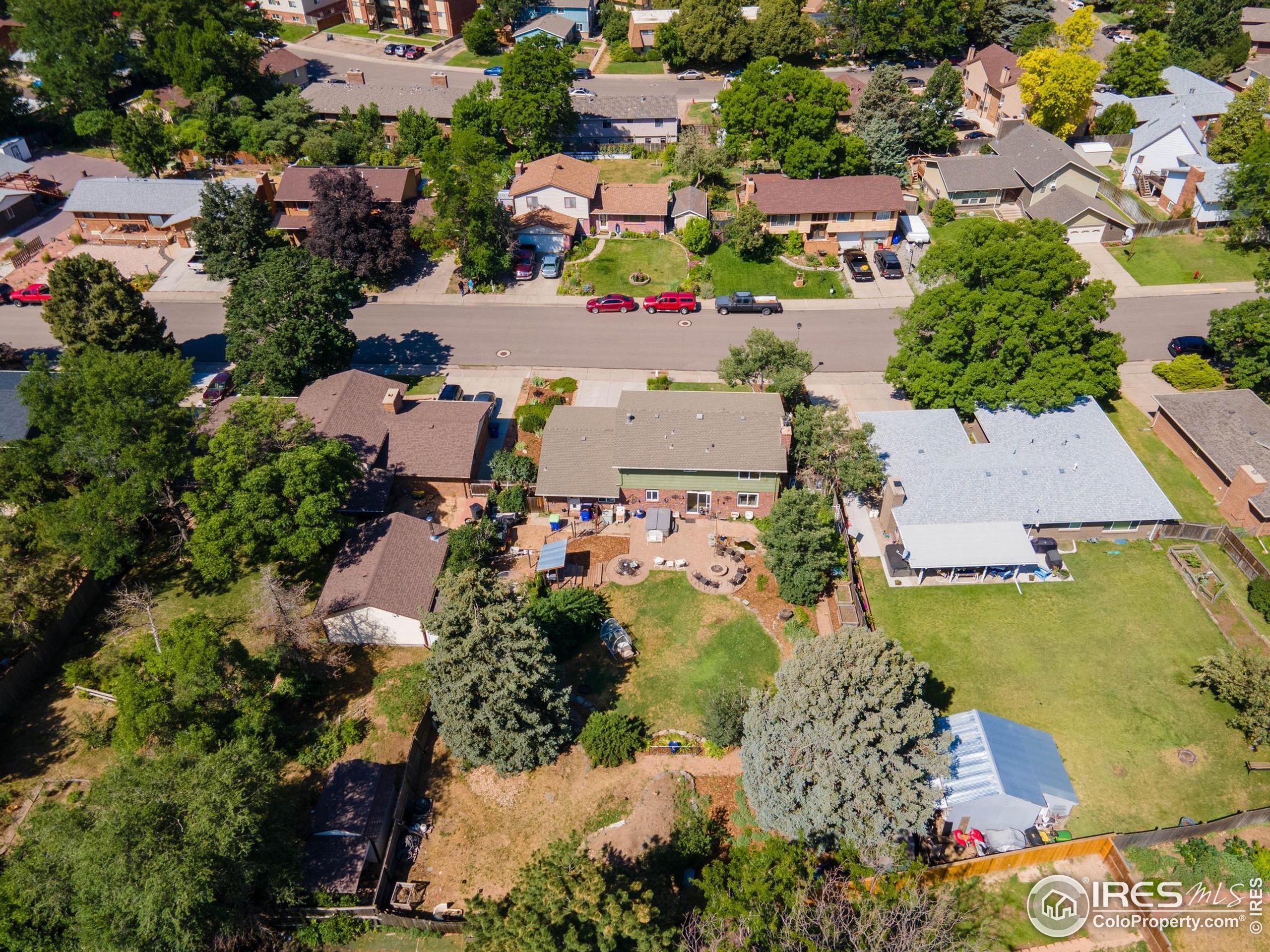 2062 27th Ave