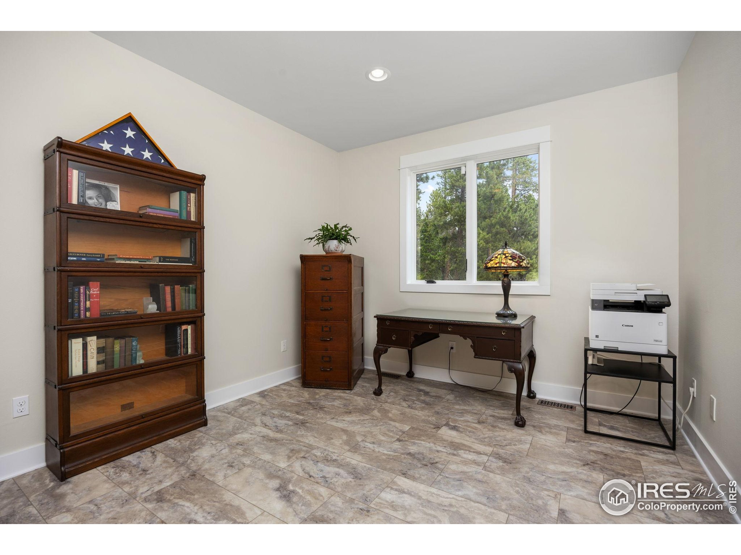 225 Indian Peaks Dr
