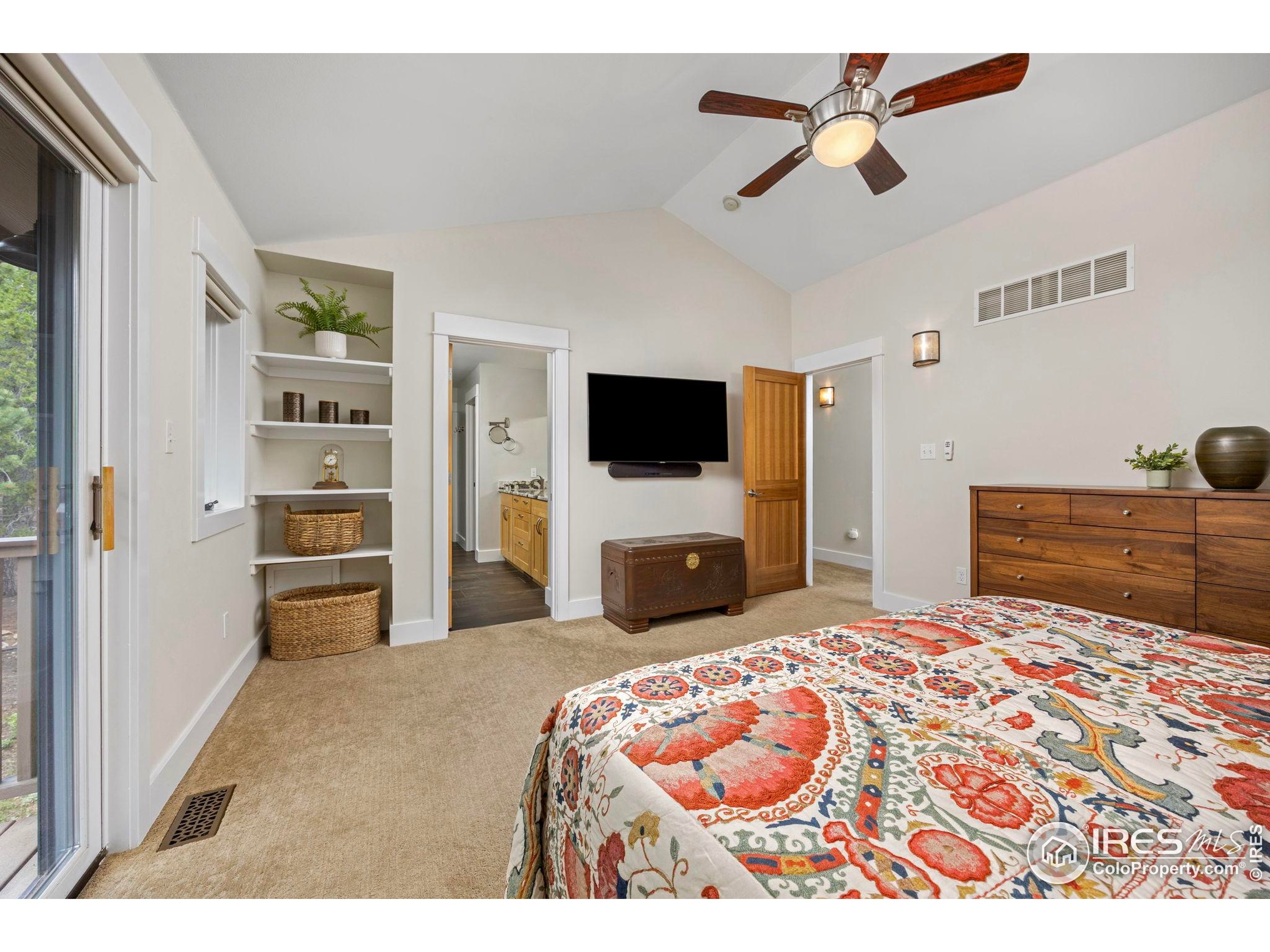 225 Indian Peaks Dr