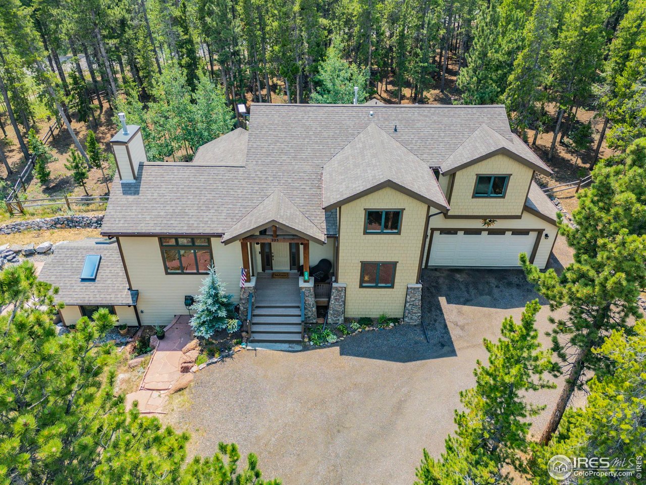 225 Indian Peaks Dr