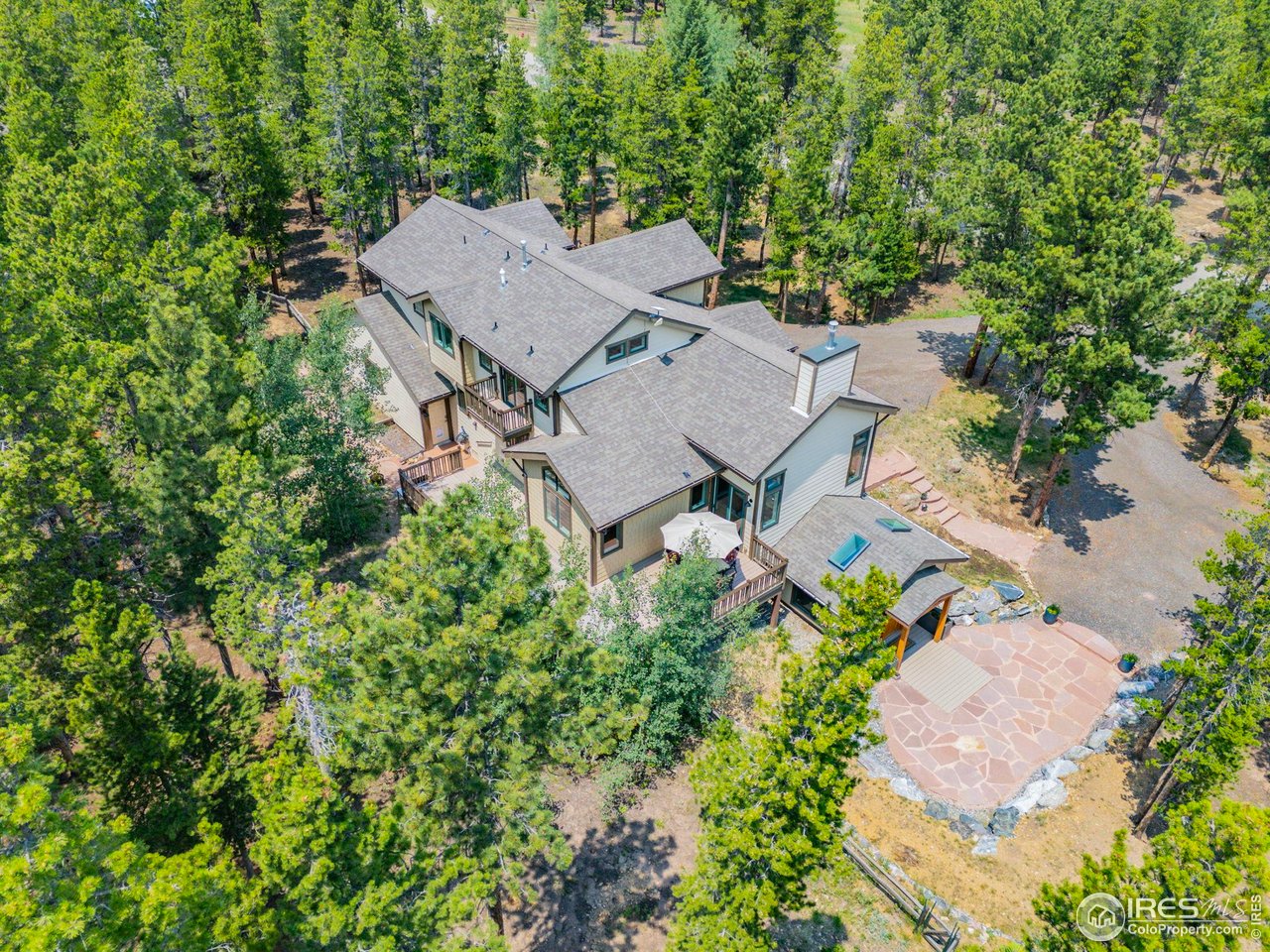 225 Indian Peaks Dr