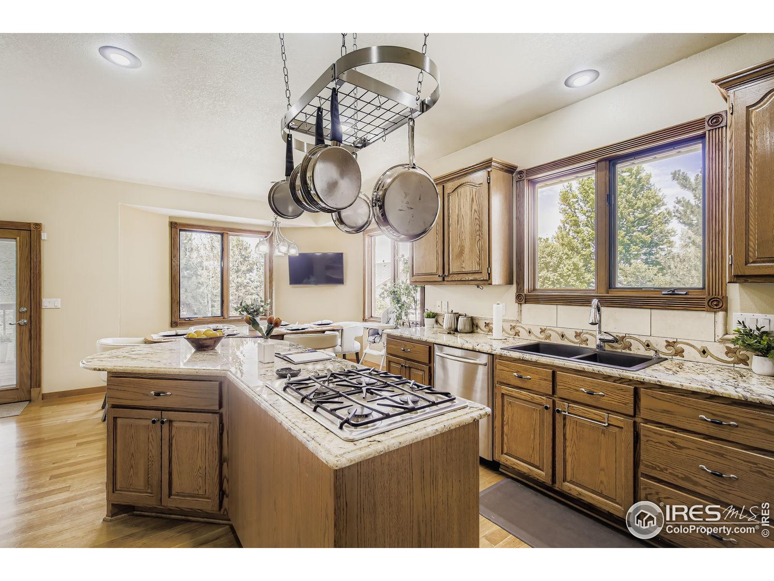 115 Grand View Dr