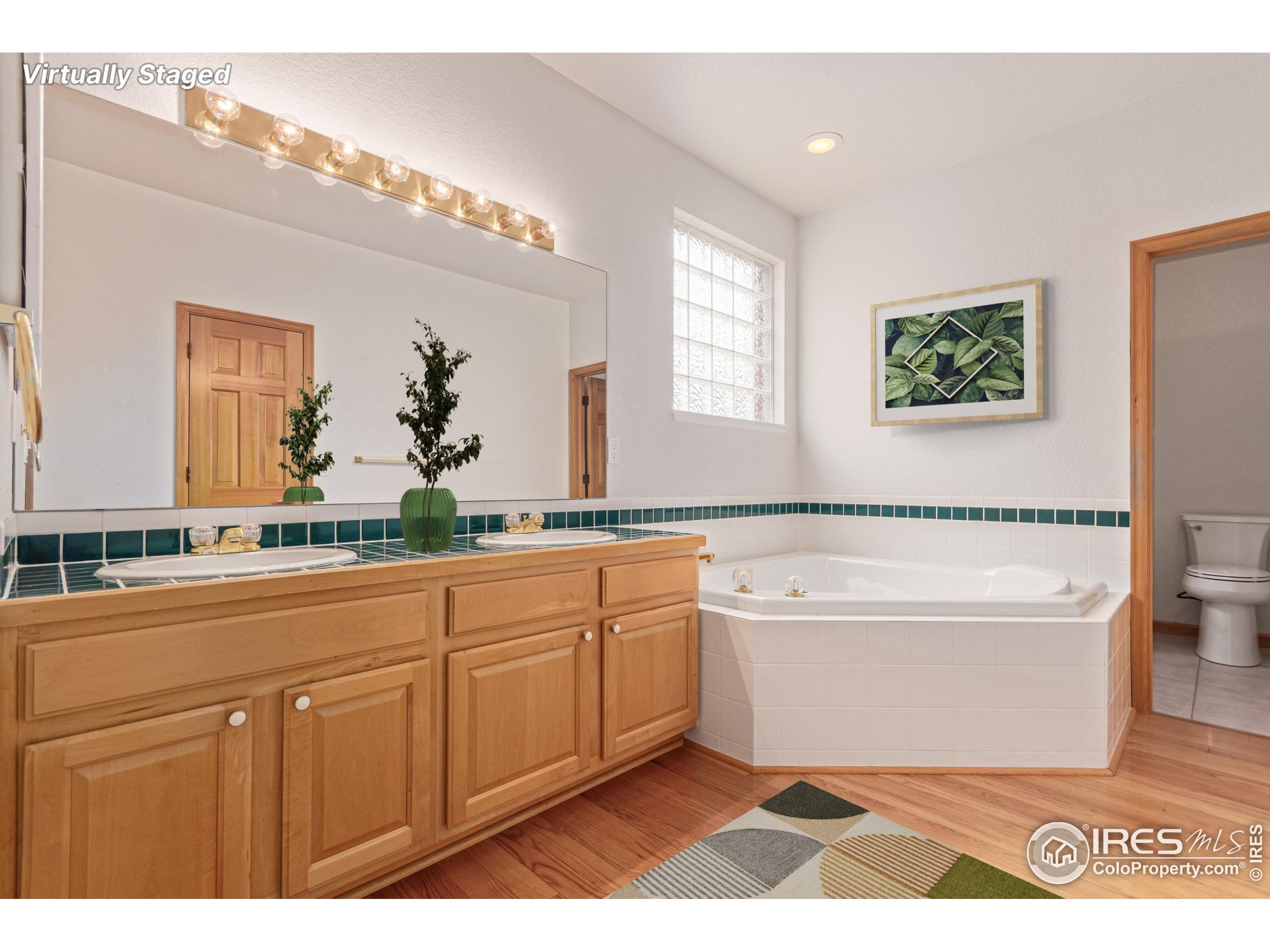 1333 Charles Dr 8