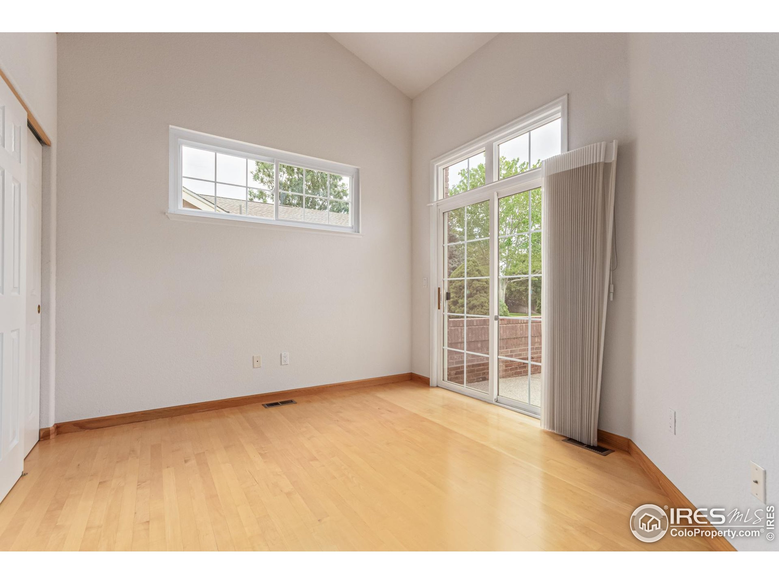 1333 Charles Dr 8
