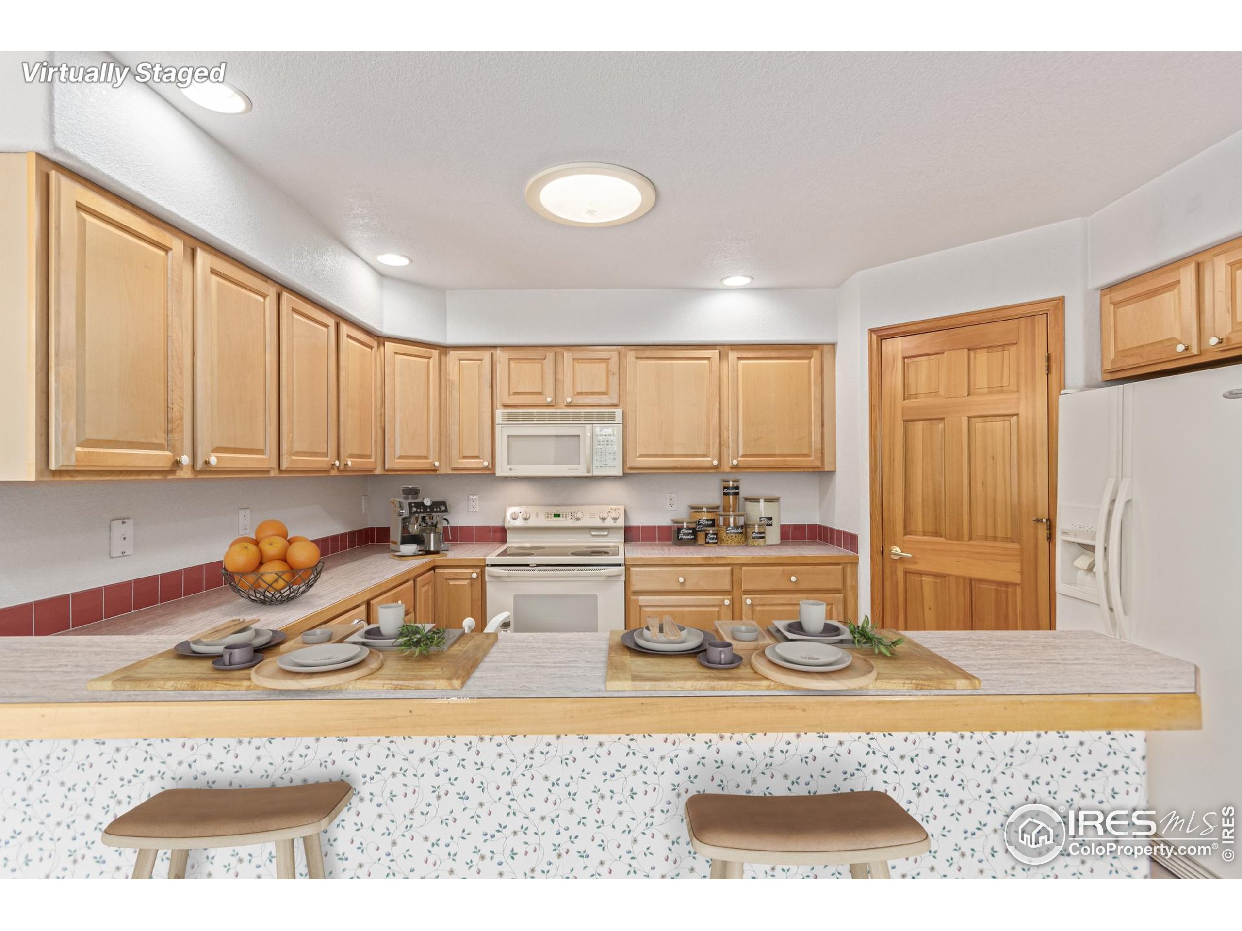 1333 Charles Dr 8