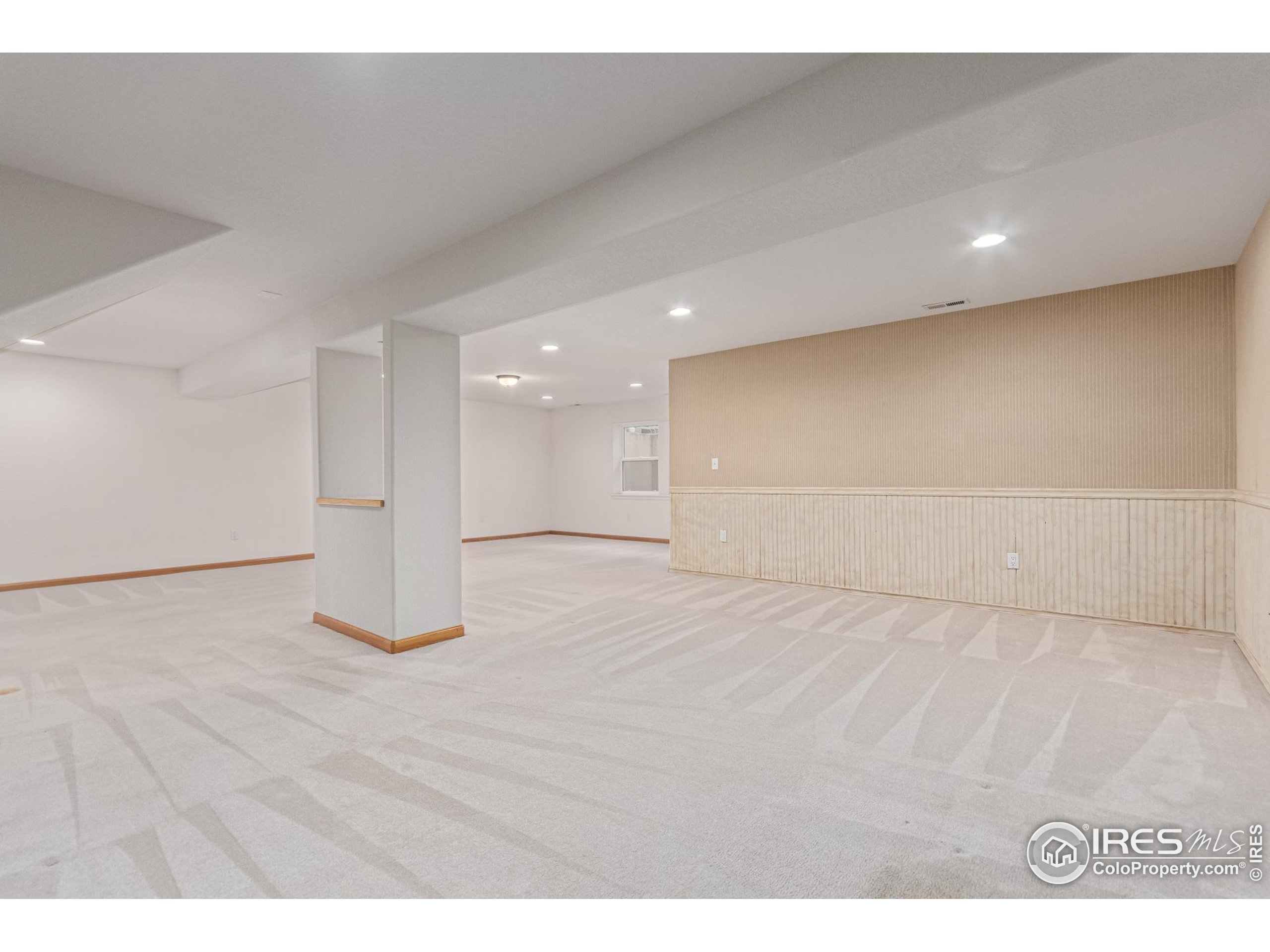1333 Charles Dr 8