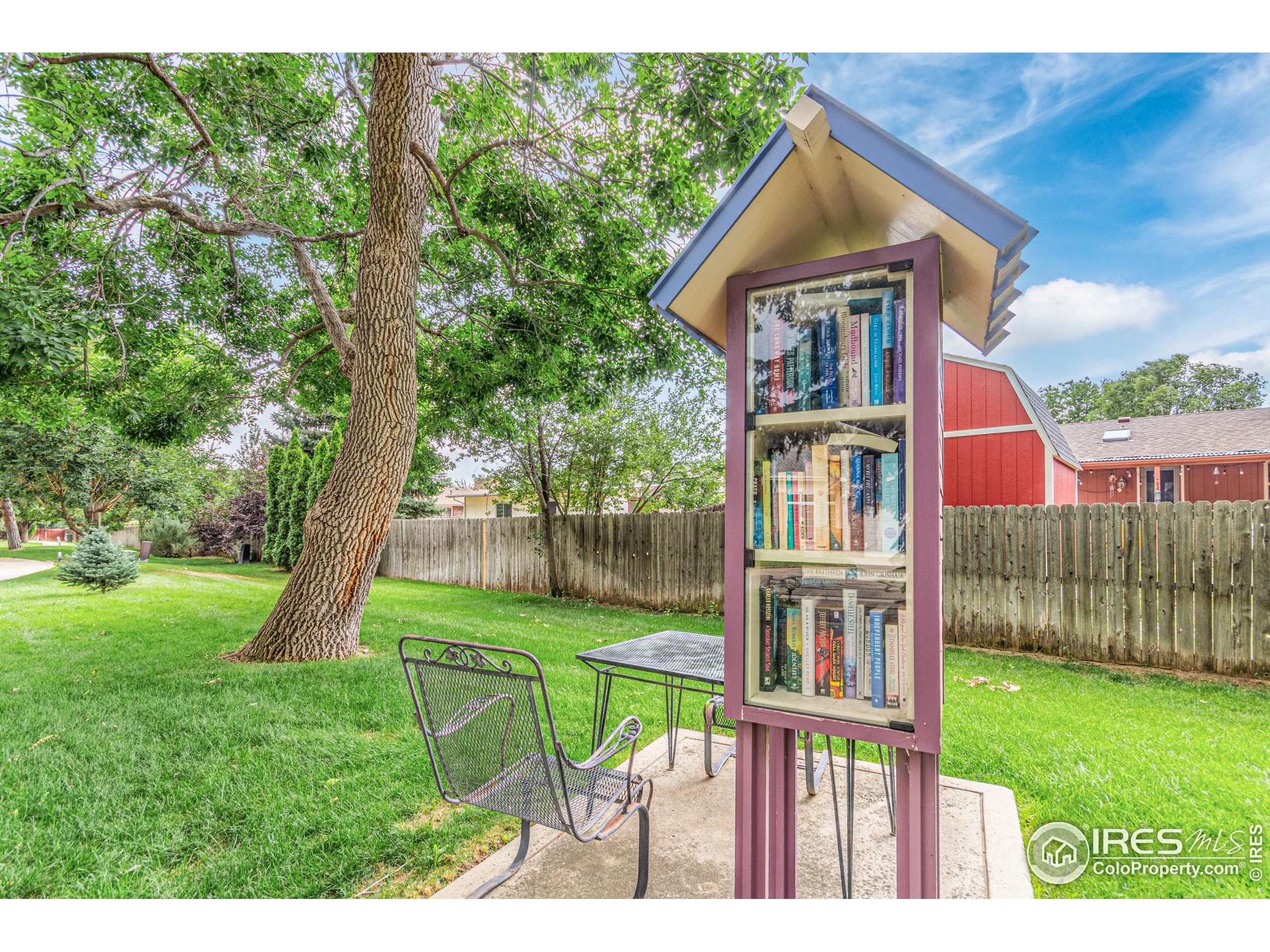 1333 Charles Dr 8