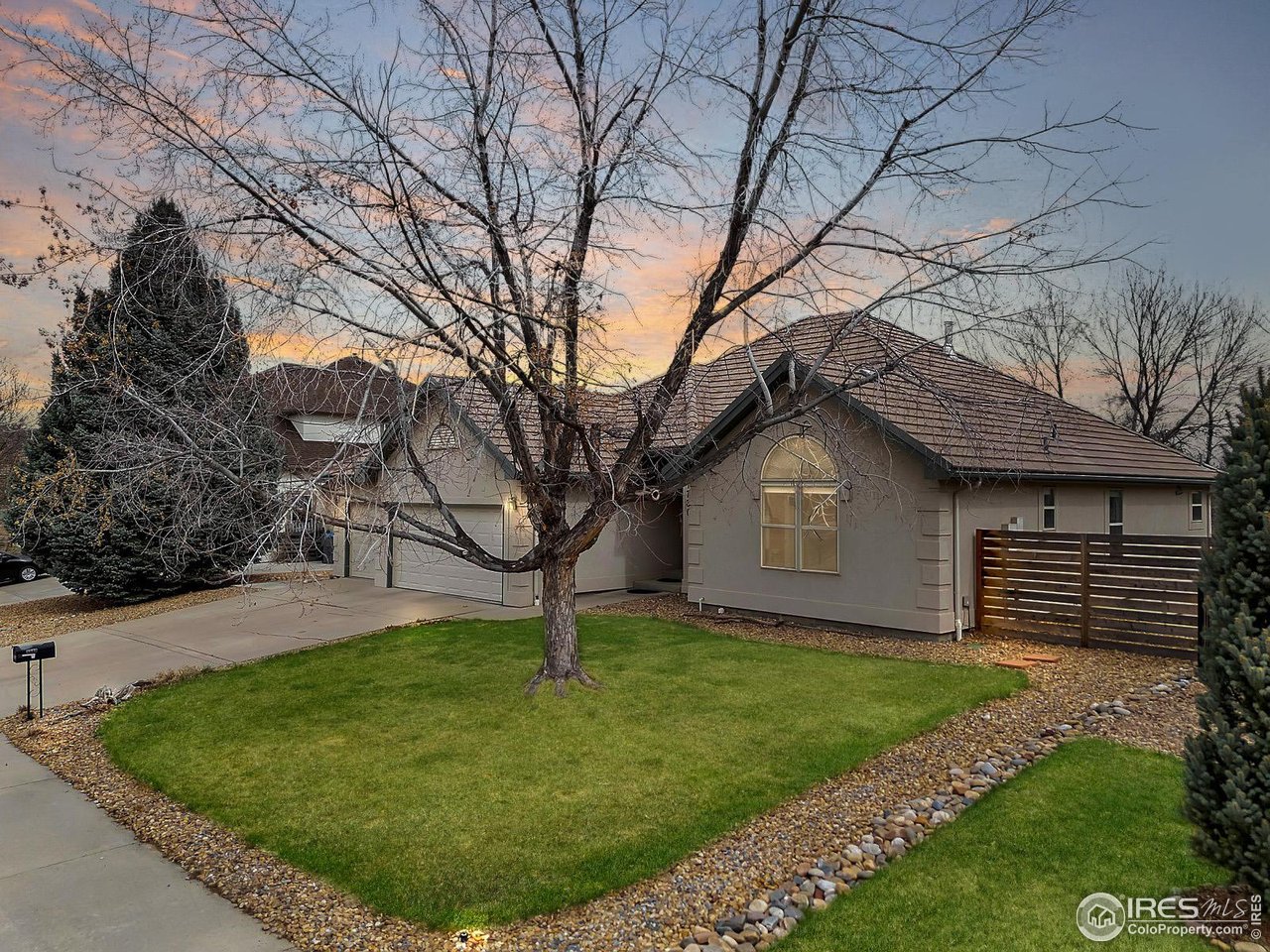 1730 Crestone Dr