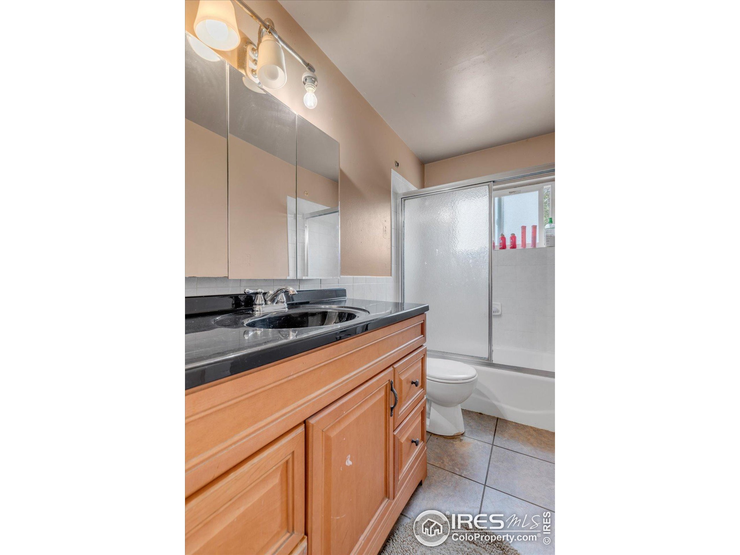 4900 Sioux Dr