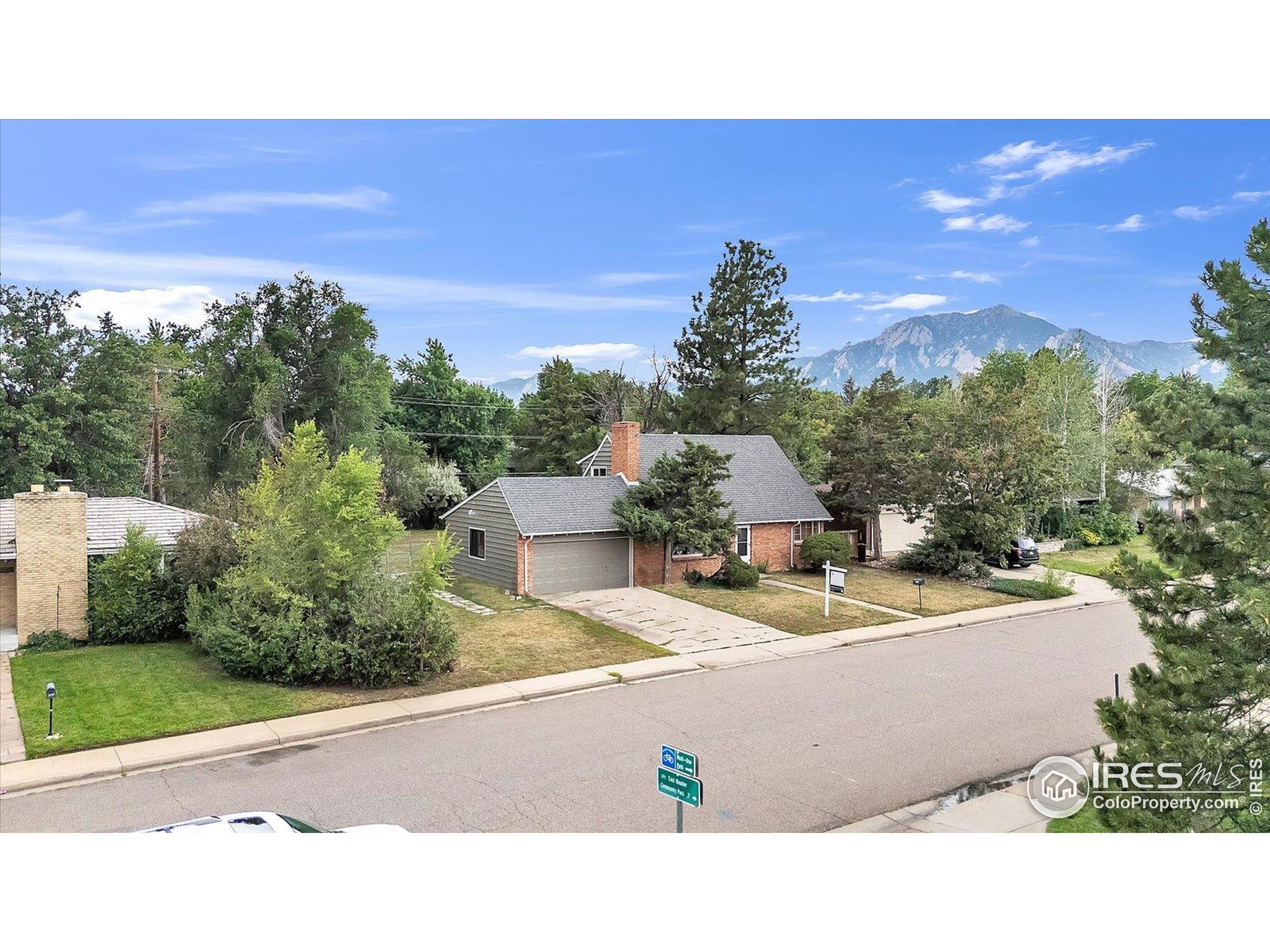 4900 Sioux Dr