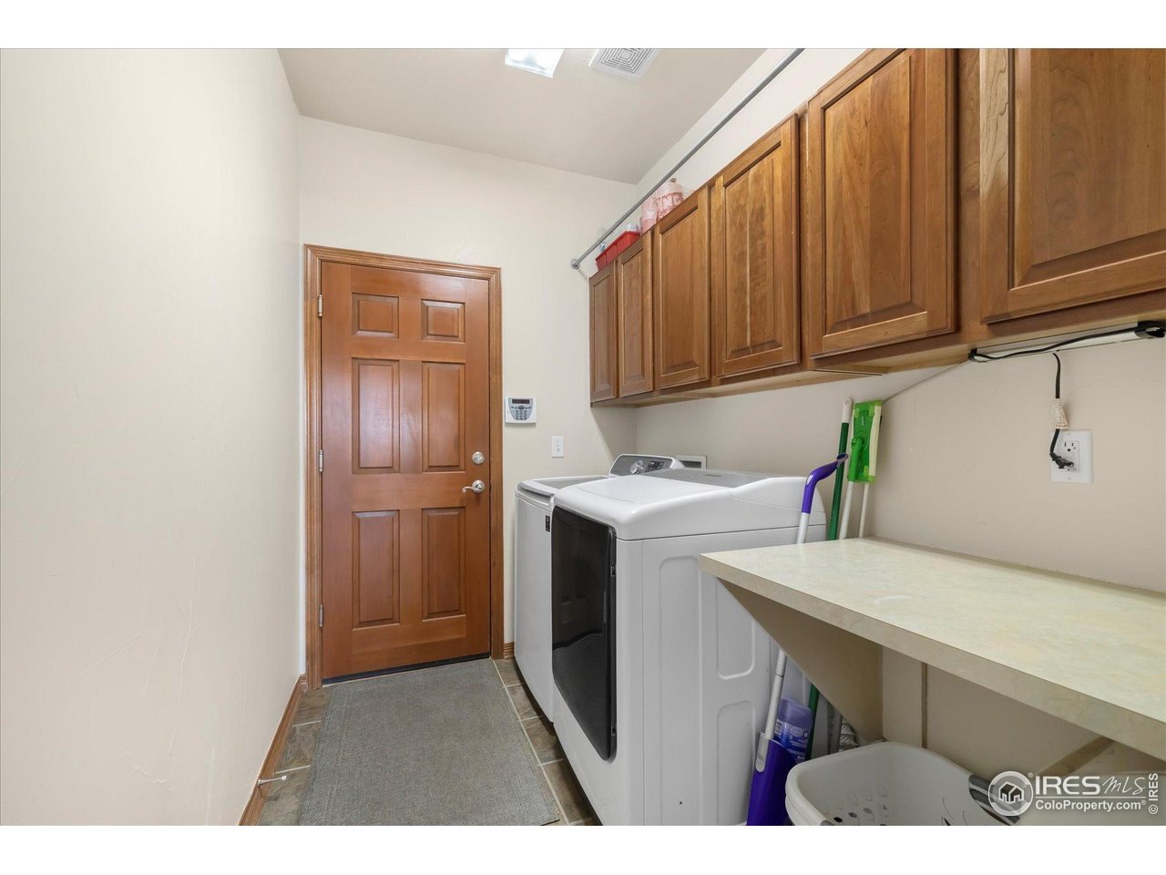 10044 E 146th Pl