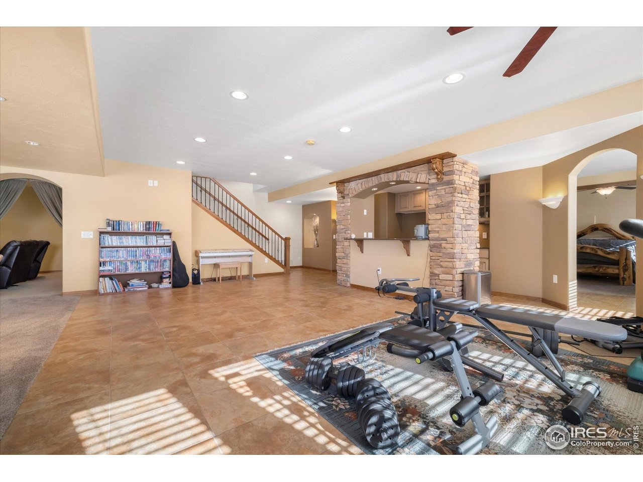 10044 E 146th Pl