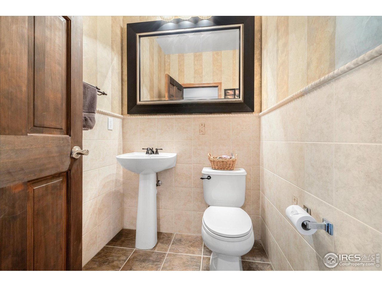 10044 E 146th Pl