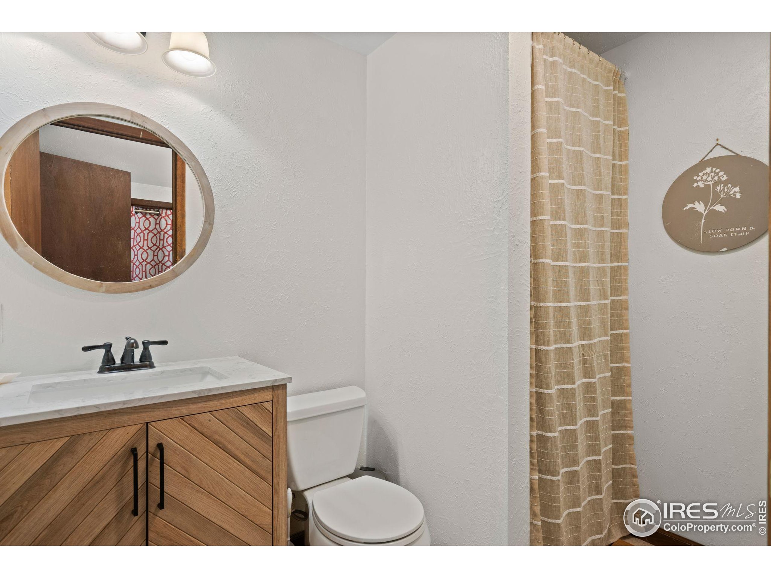 105 Granada Ct