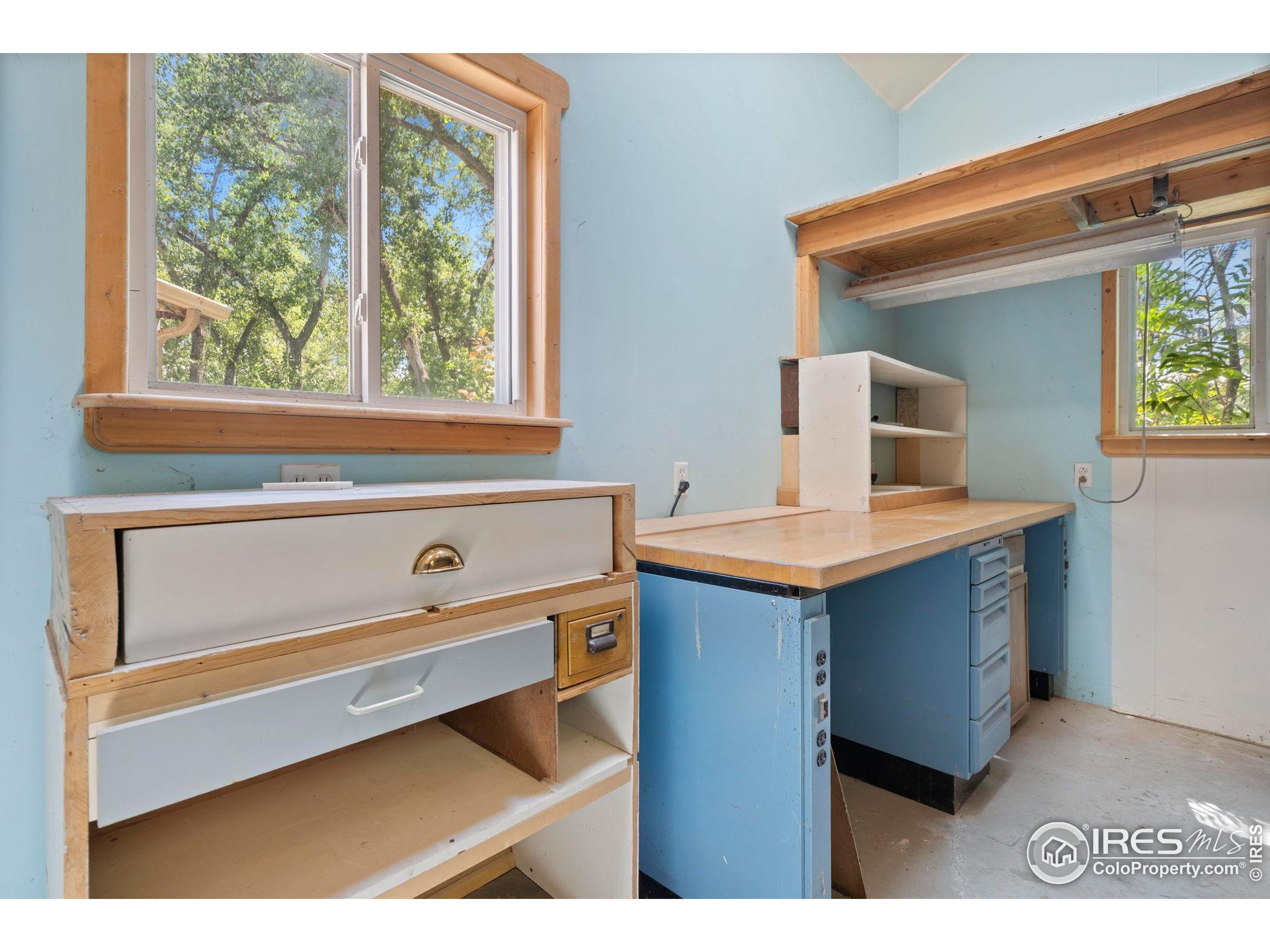 105 Granada Ct