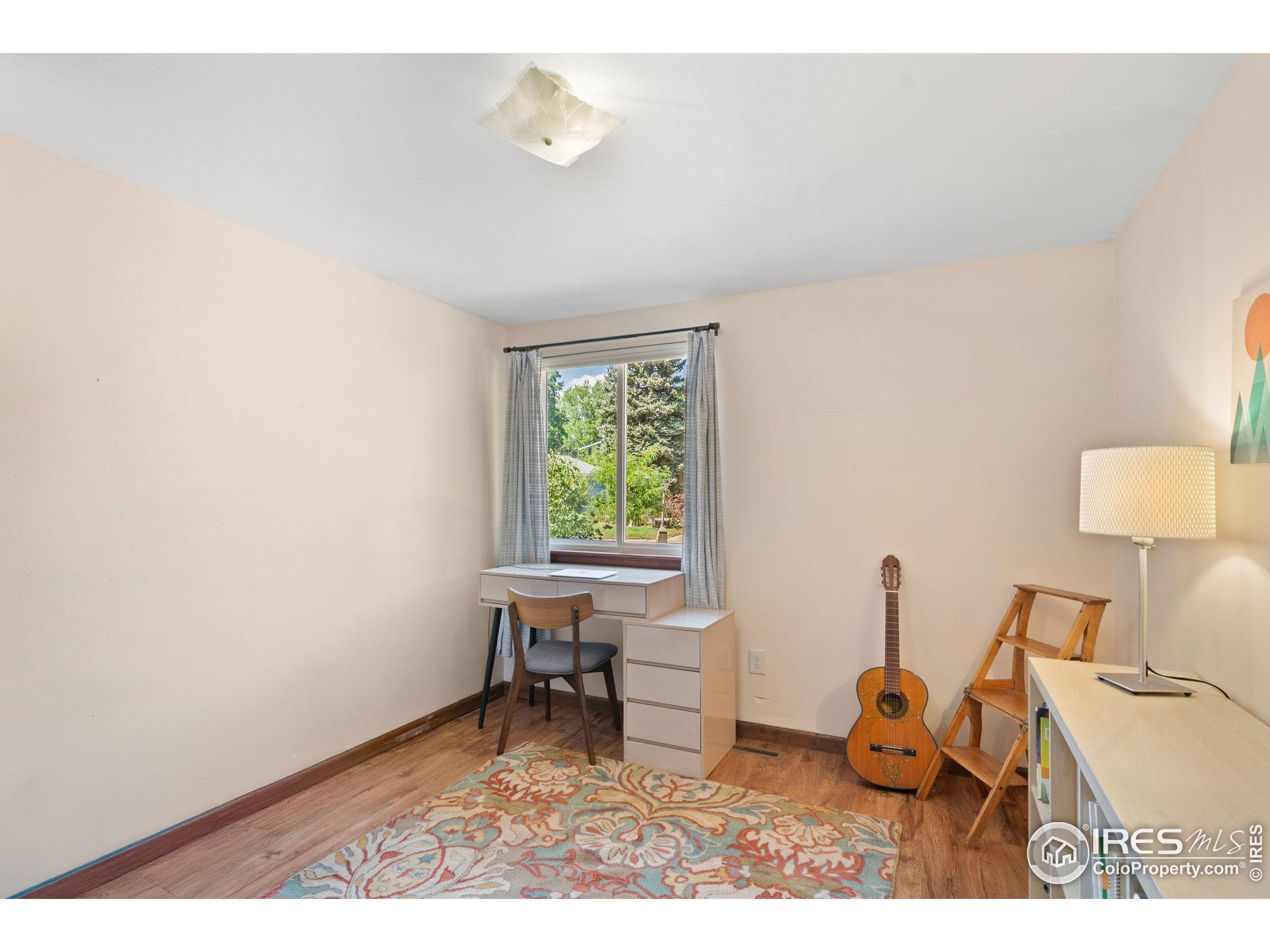 105 Granada Ct