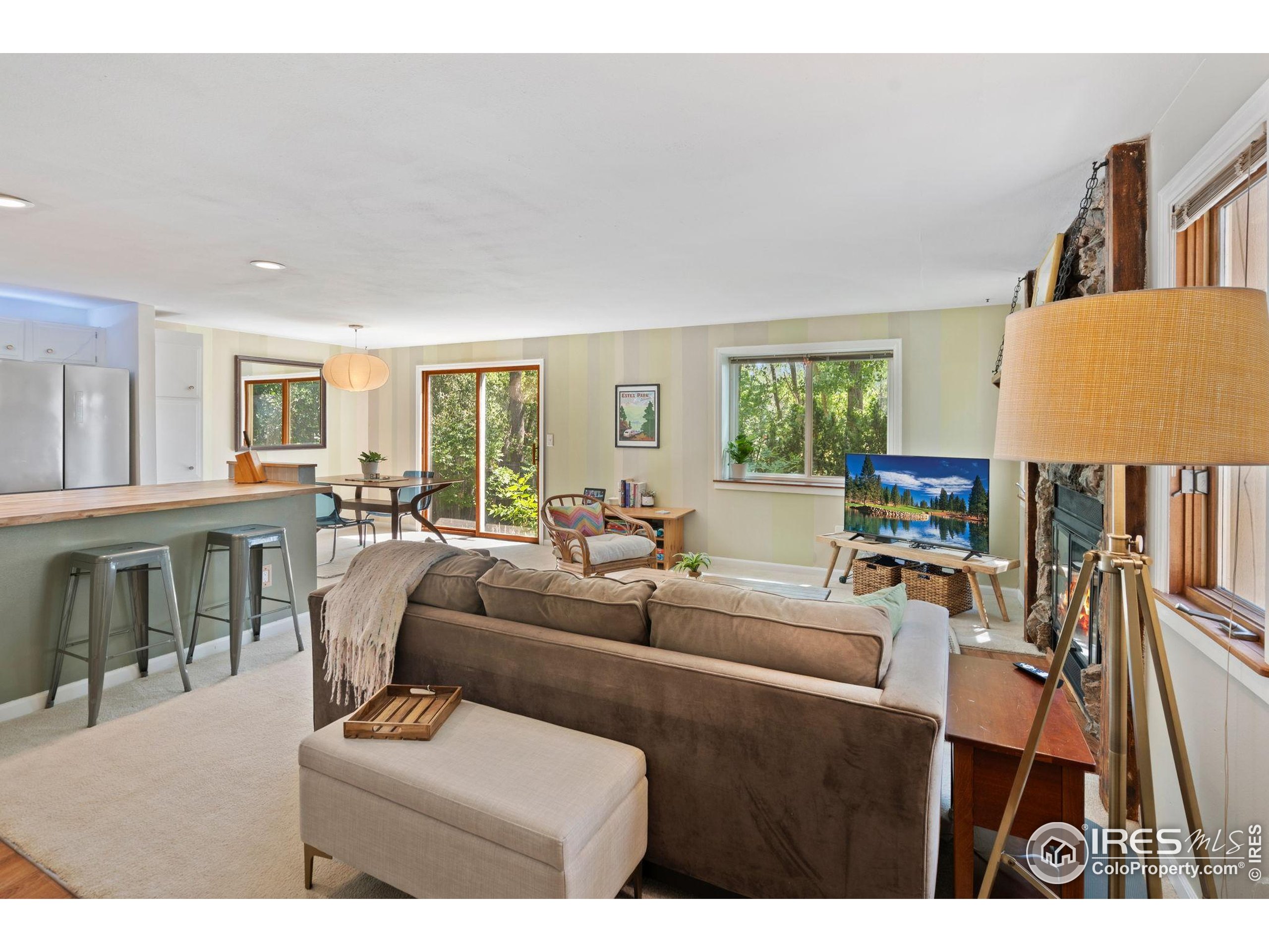 105 Granada Ct