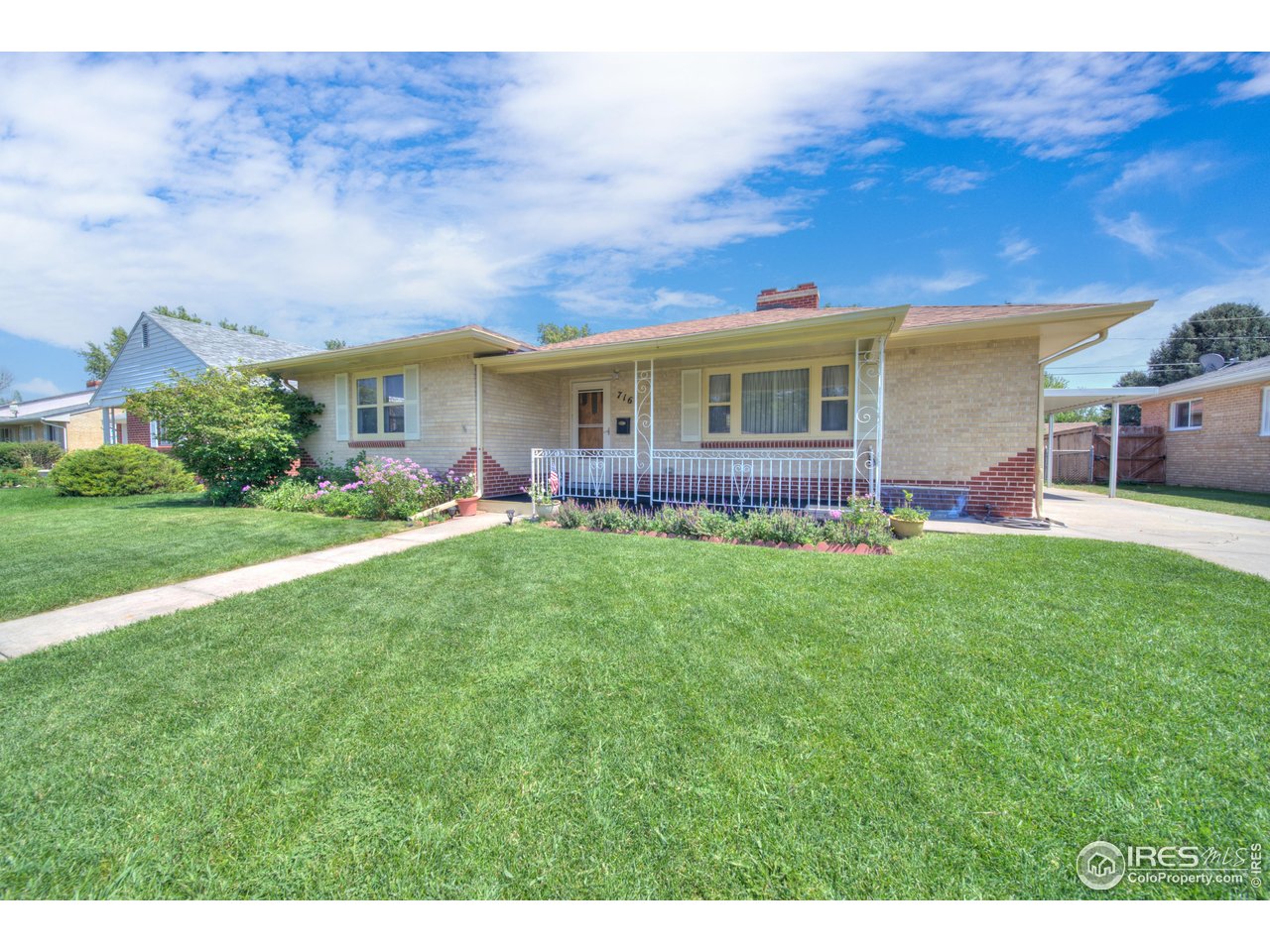 716 Aurora St
