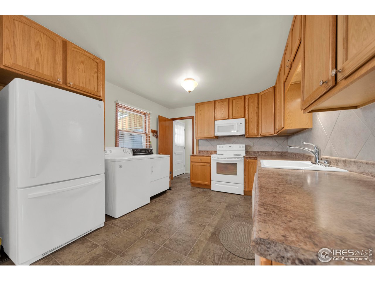 716 Aurora St
