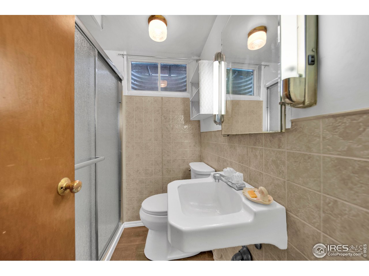 716 Aurora St