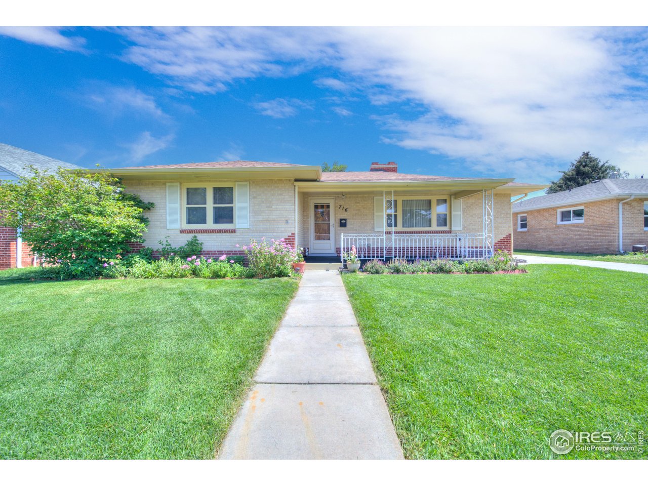 716 Aurora St