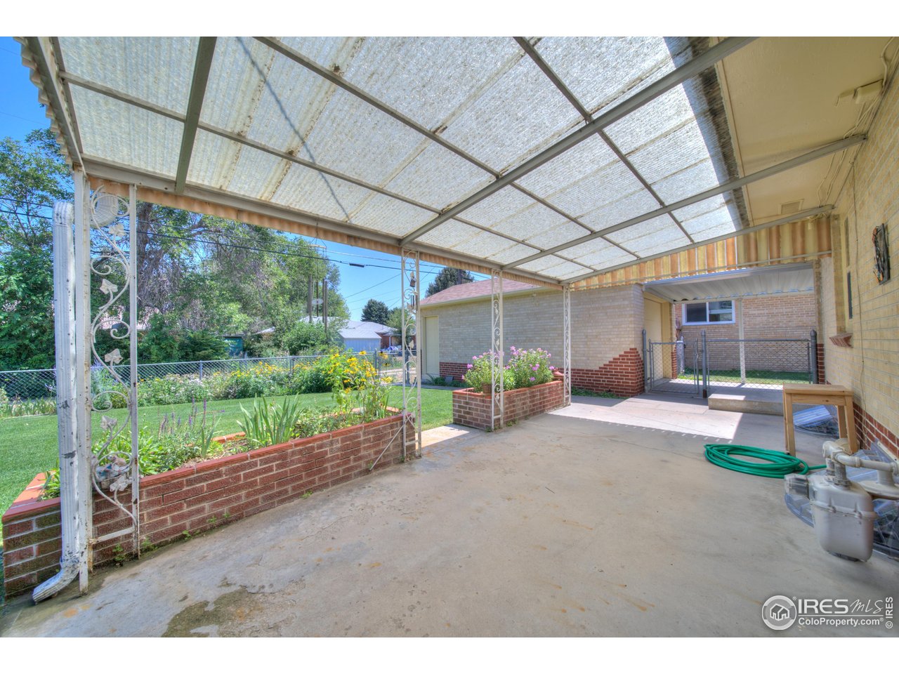 716 Aurora St
