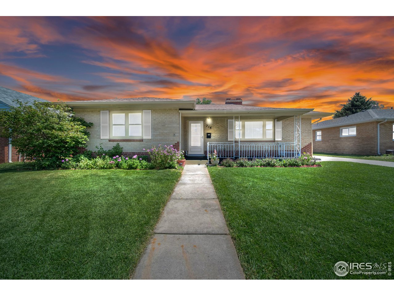 716 Aurora St