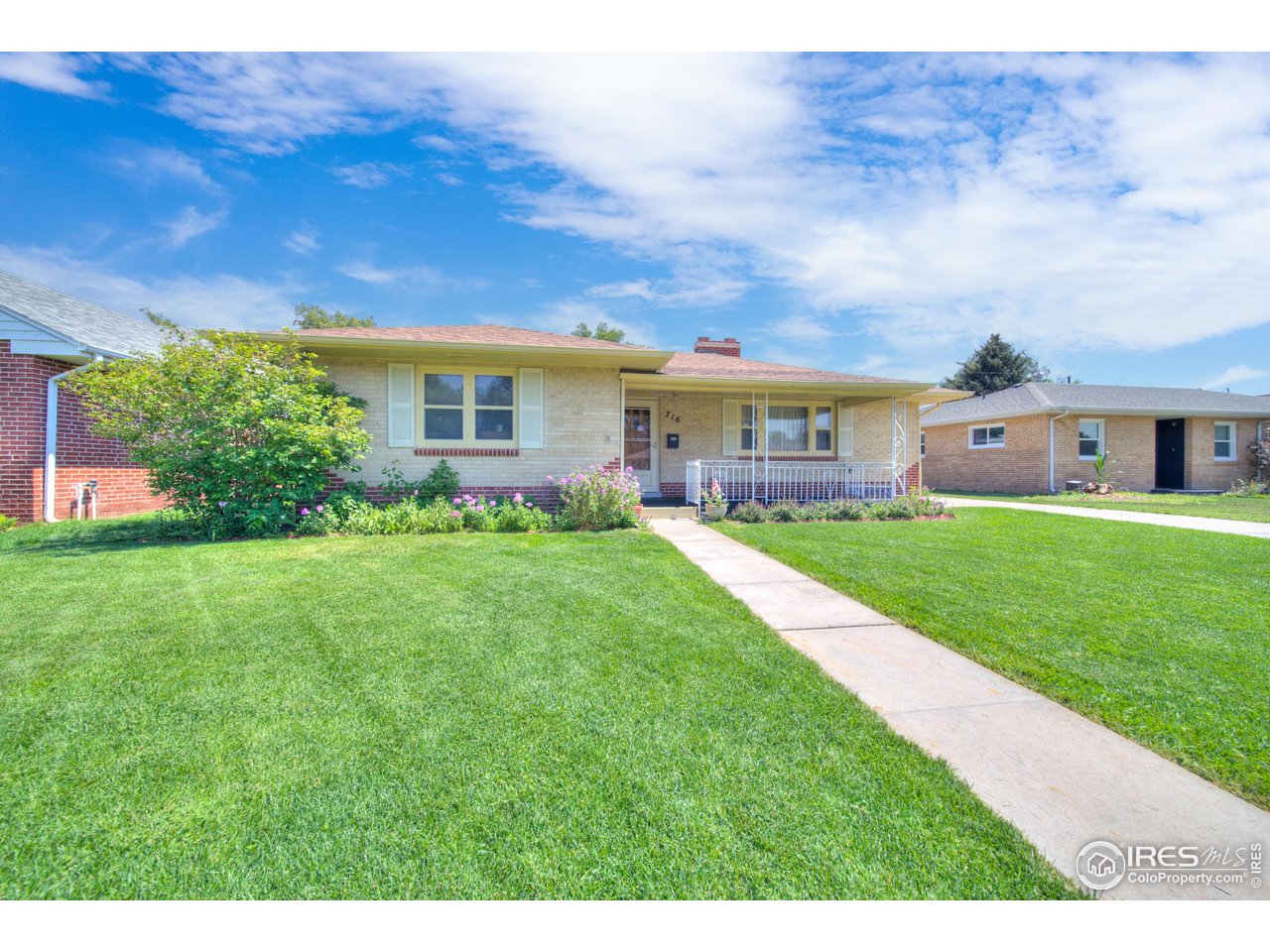 716 Aurora St