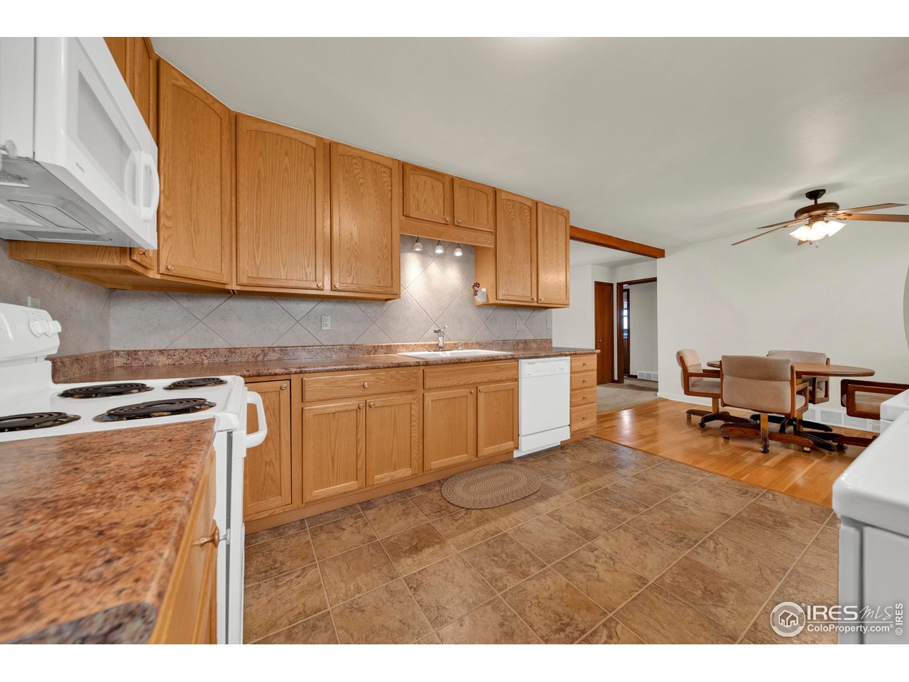 716 Aurora St