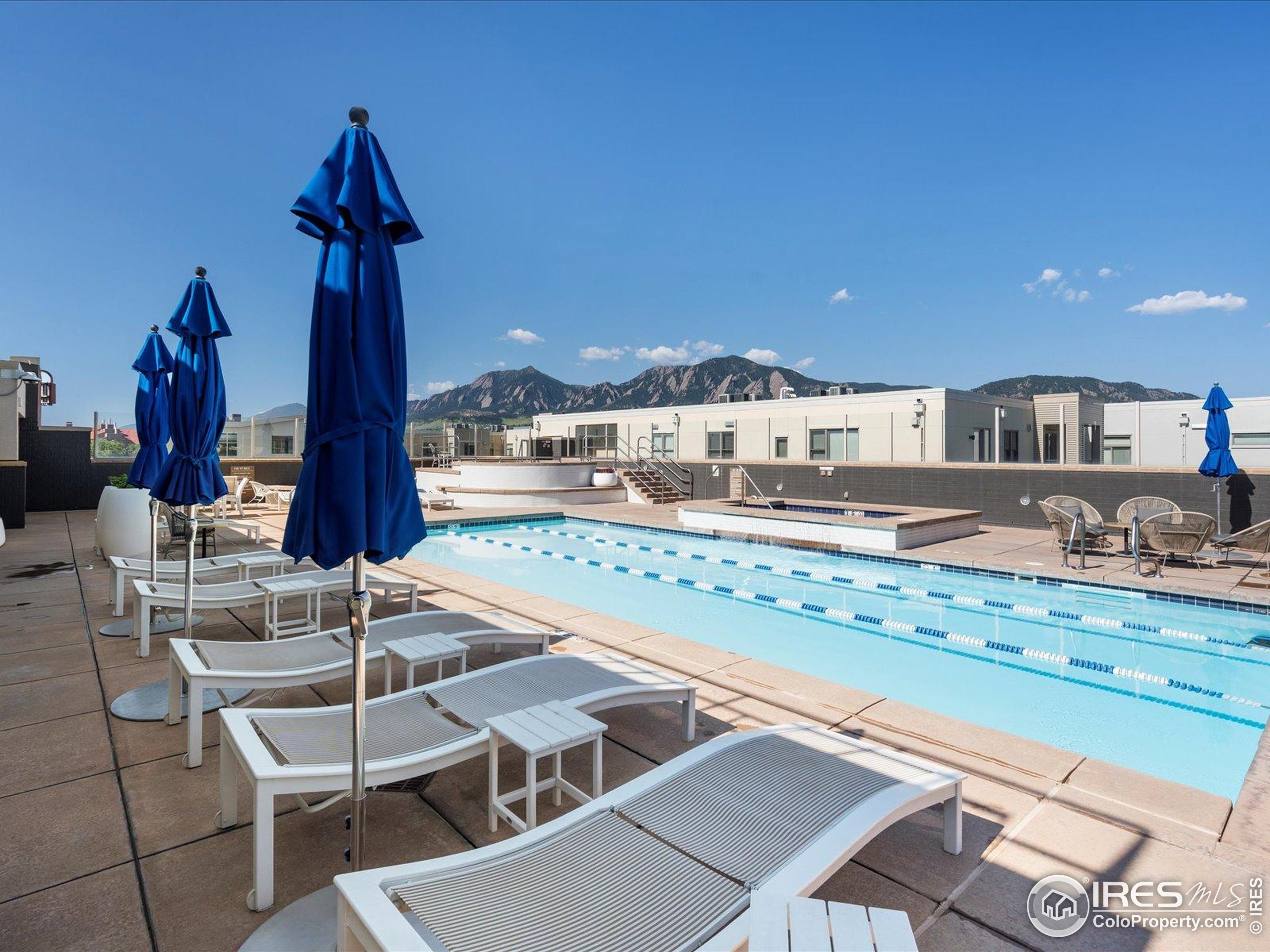 3301 Arapahoe Ave #415