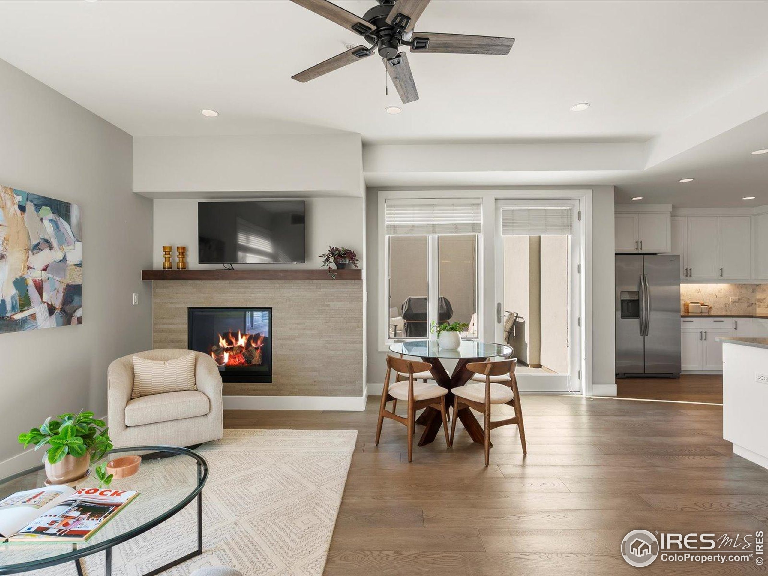 3301 Arapahoe Ave #415