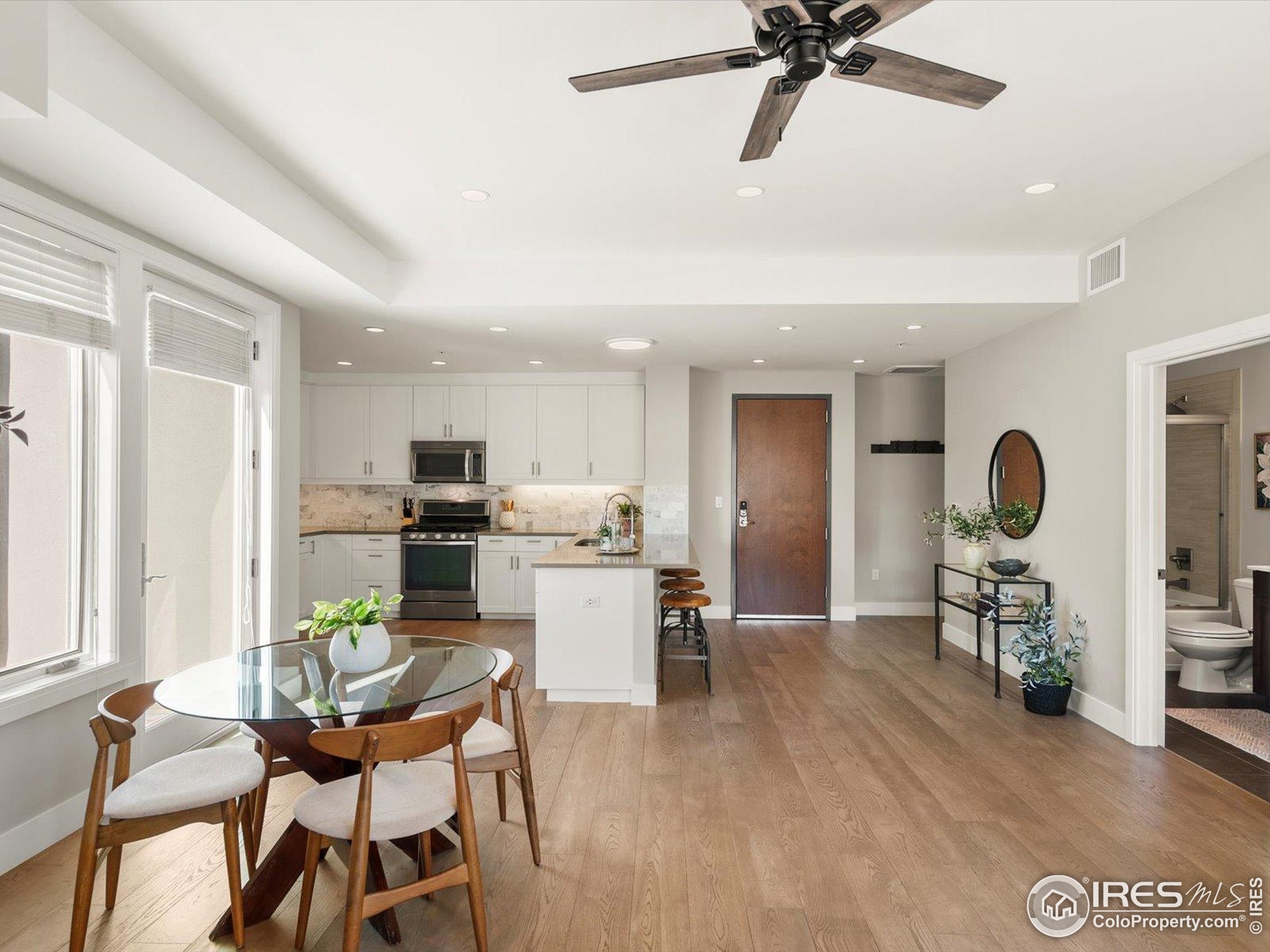 3301 Arapahoe Ave #415