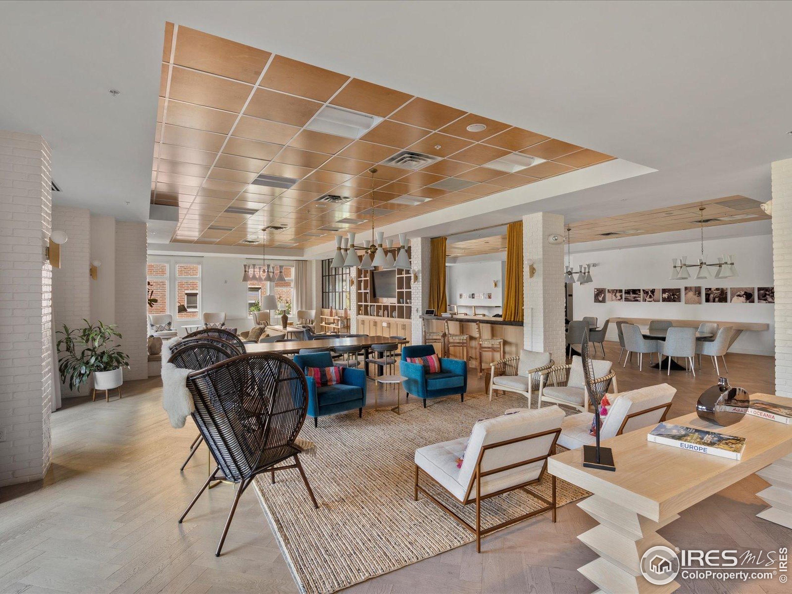 3301 Arapahoe Ave #415