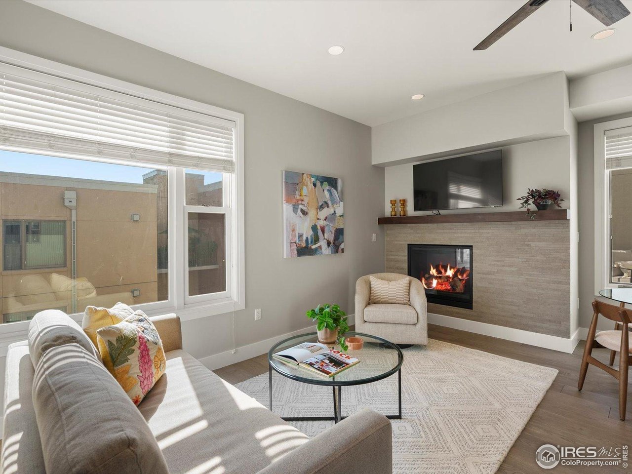 3301 Arapahoe Ave #415