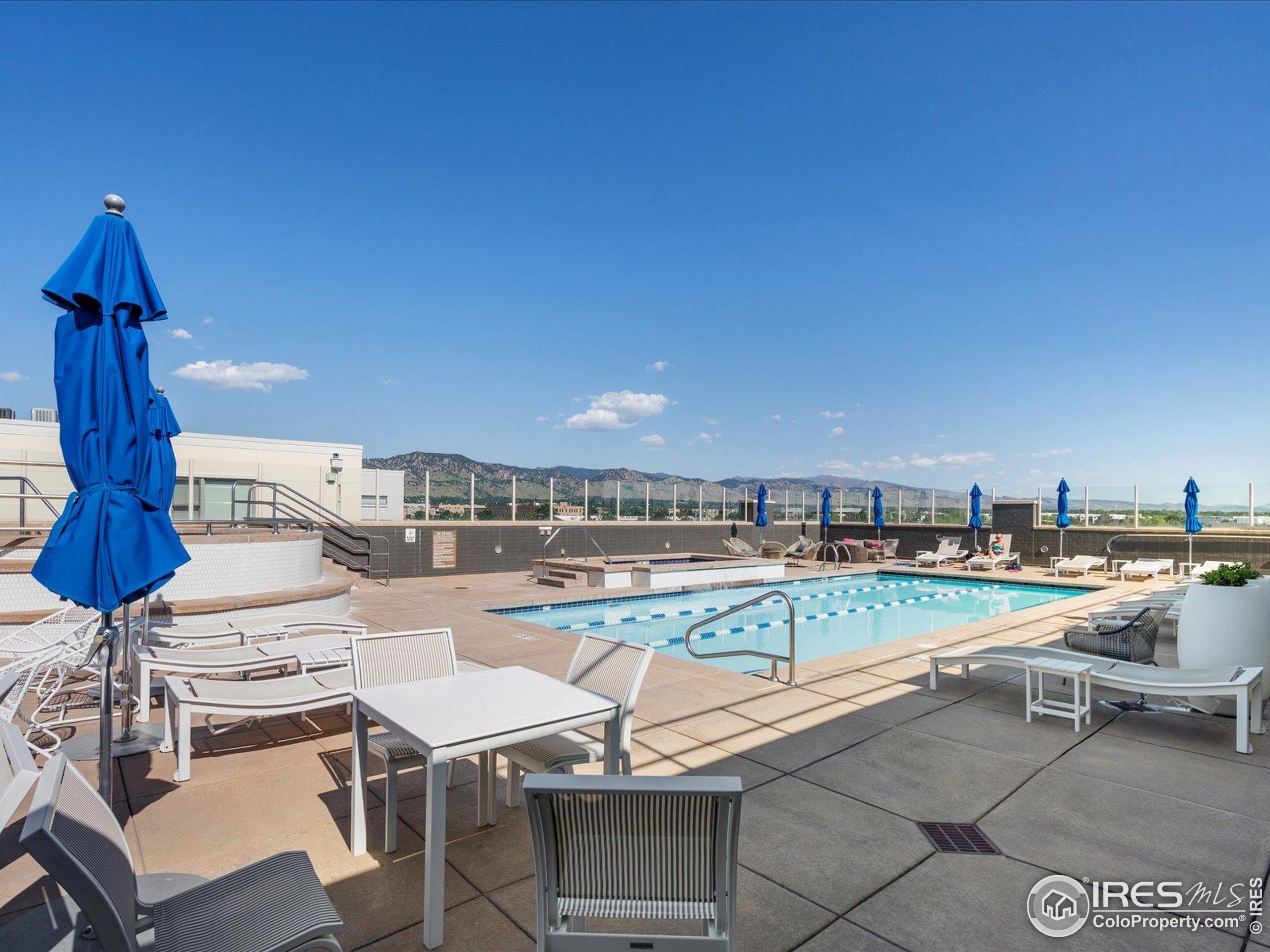 3301 Arapahoe Ave #415